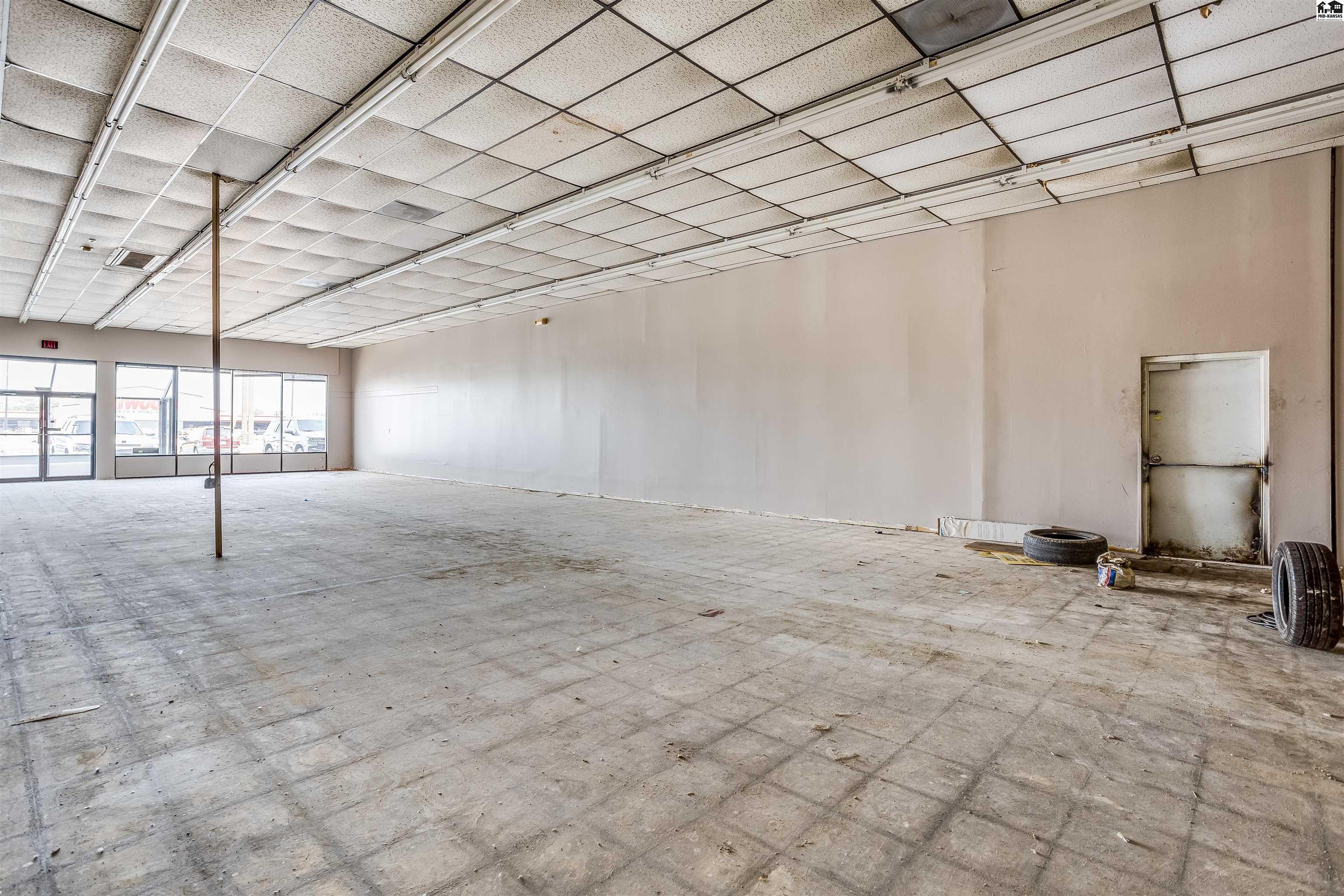 1223 E 30th Avenue Hutchinson KS 67502