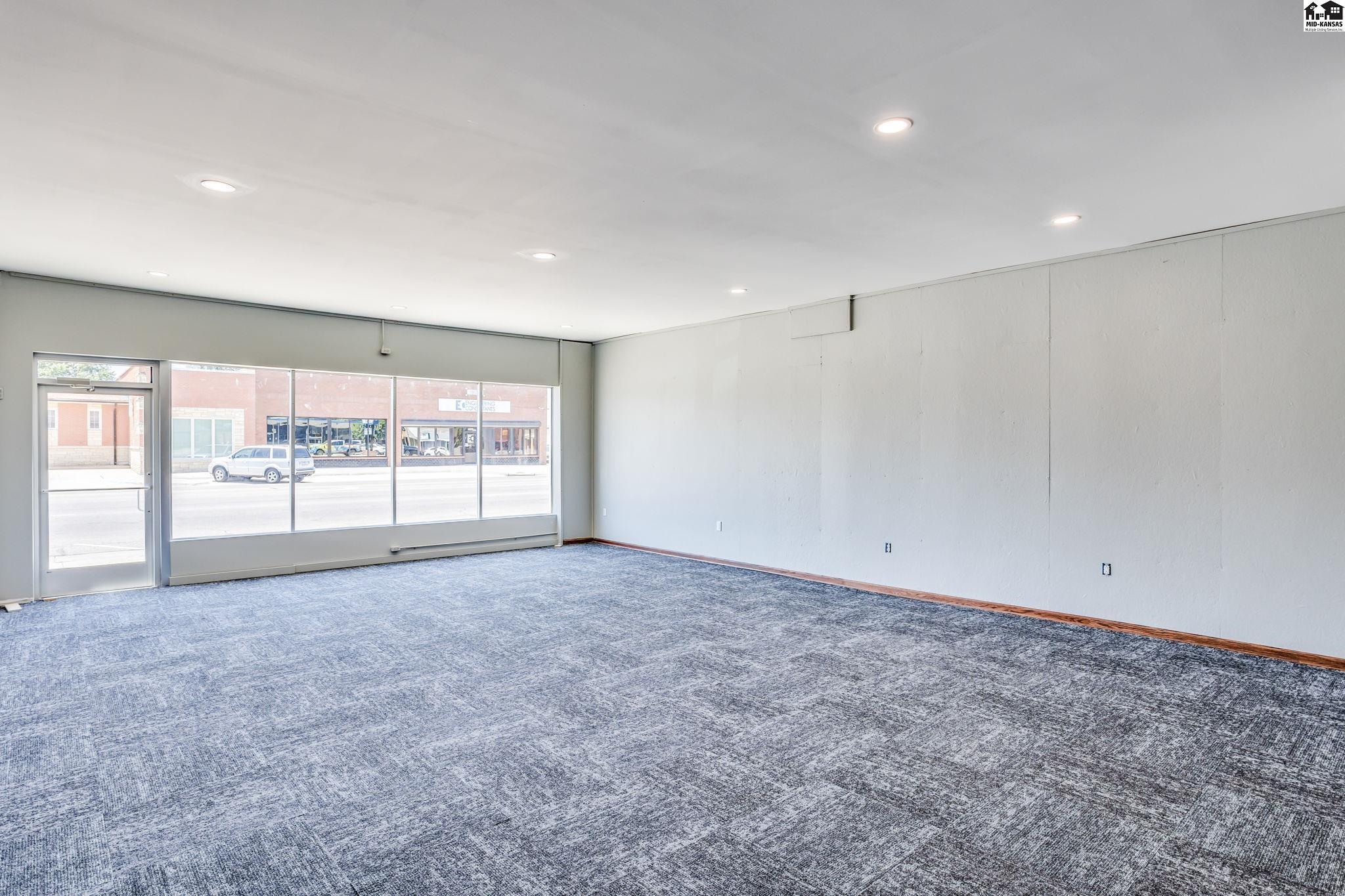 1224 N Main Street Hutchinson KS 67501