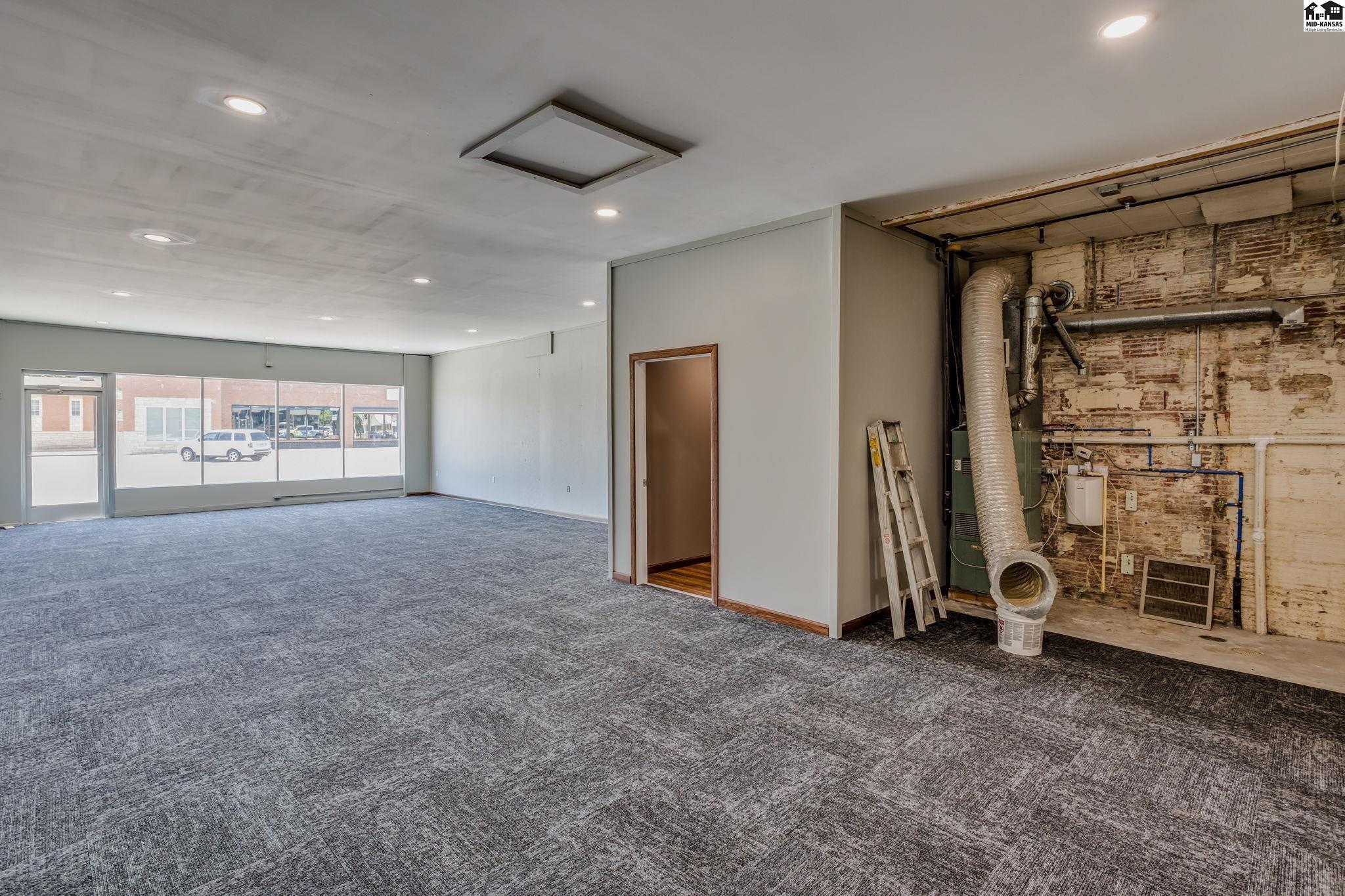 1224 N Main Street Hutchinson KS 67501