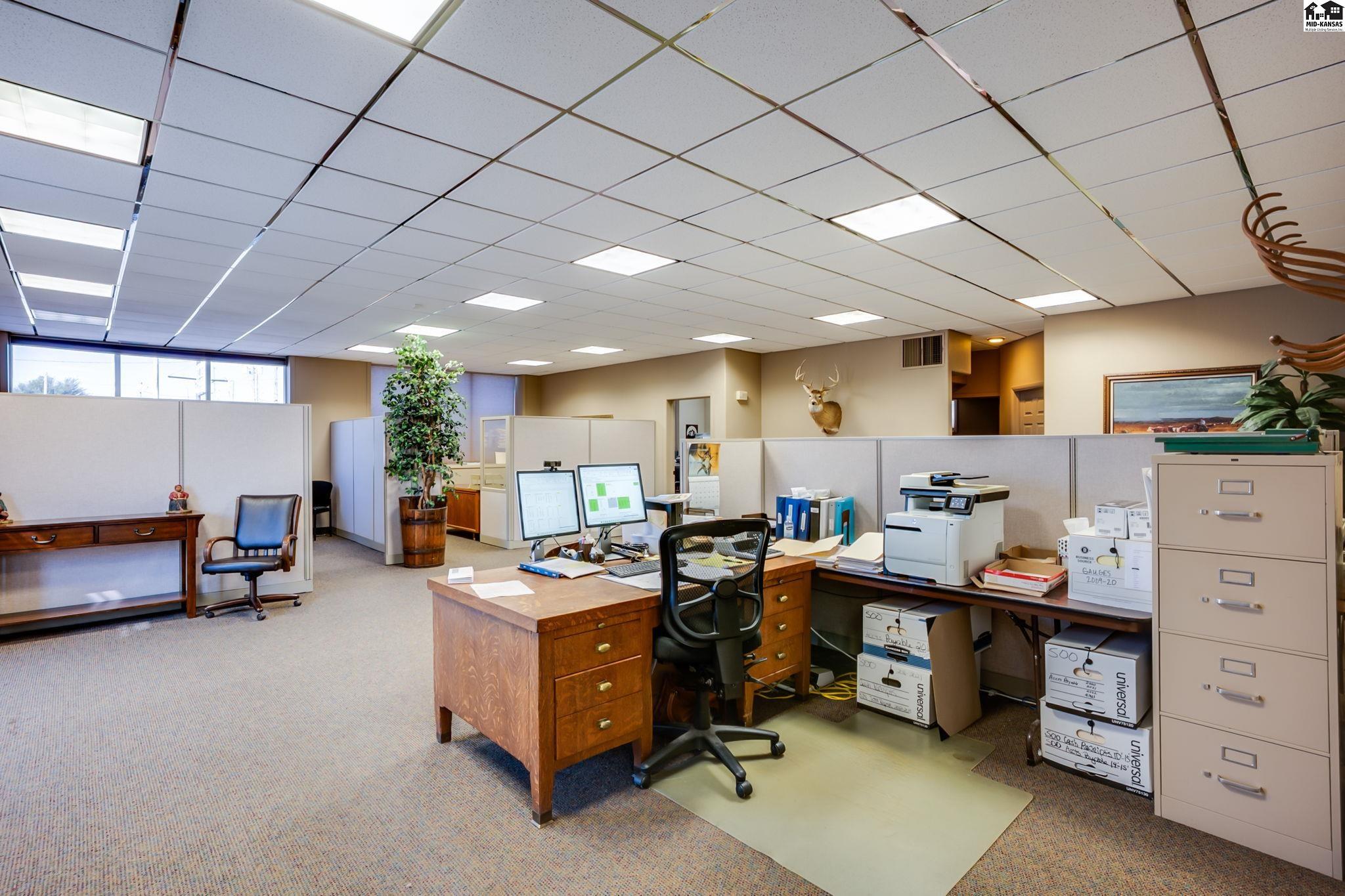 410 N Adams Street Hutchinson KS 67501