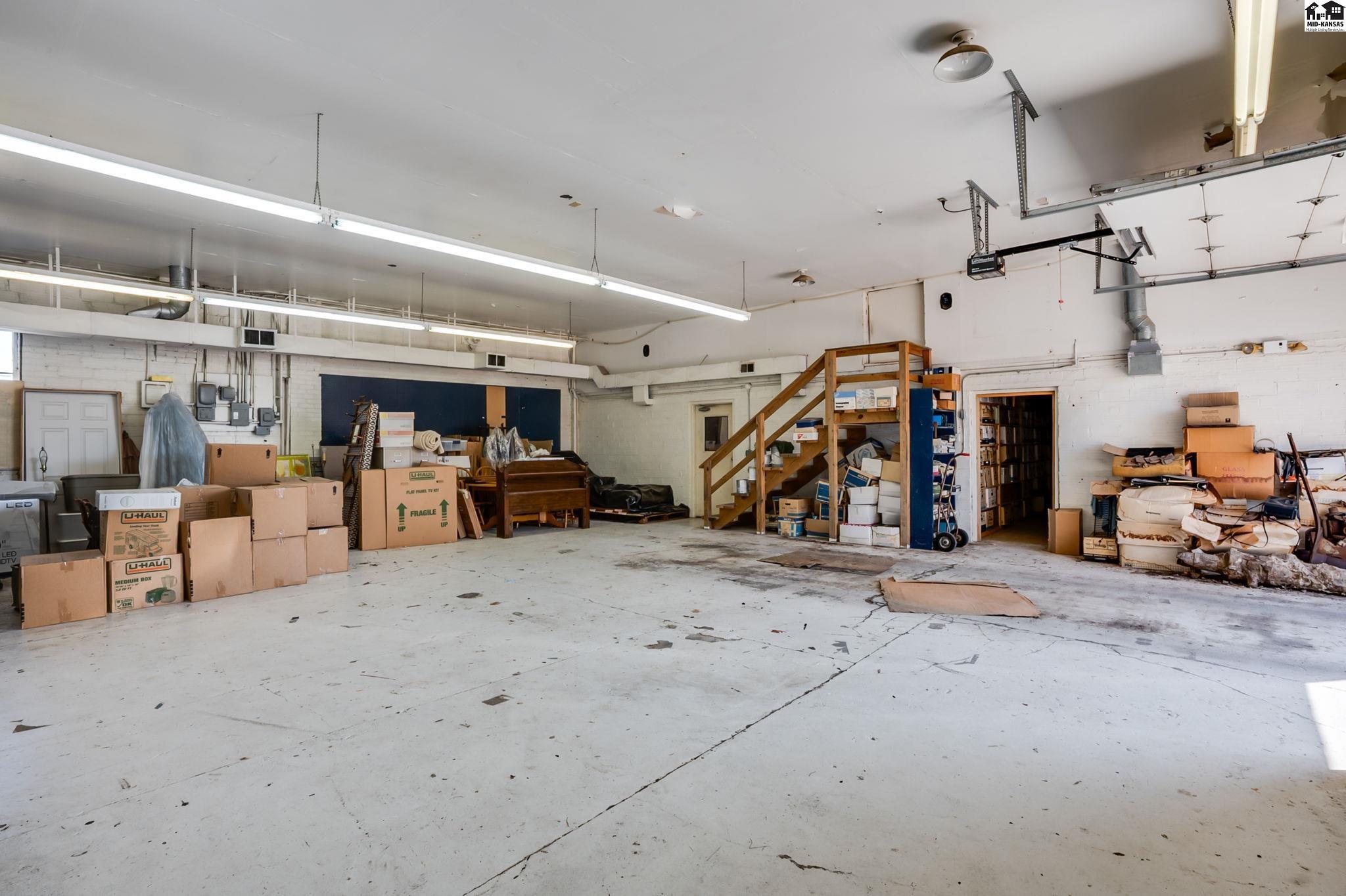 410 N Adams Street Hutchinson KS 67501