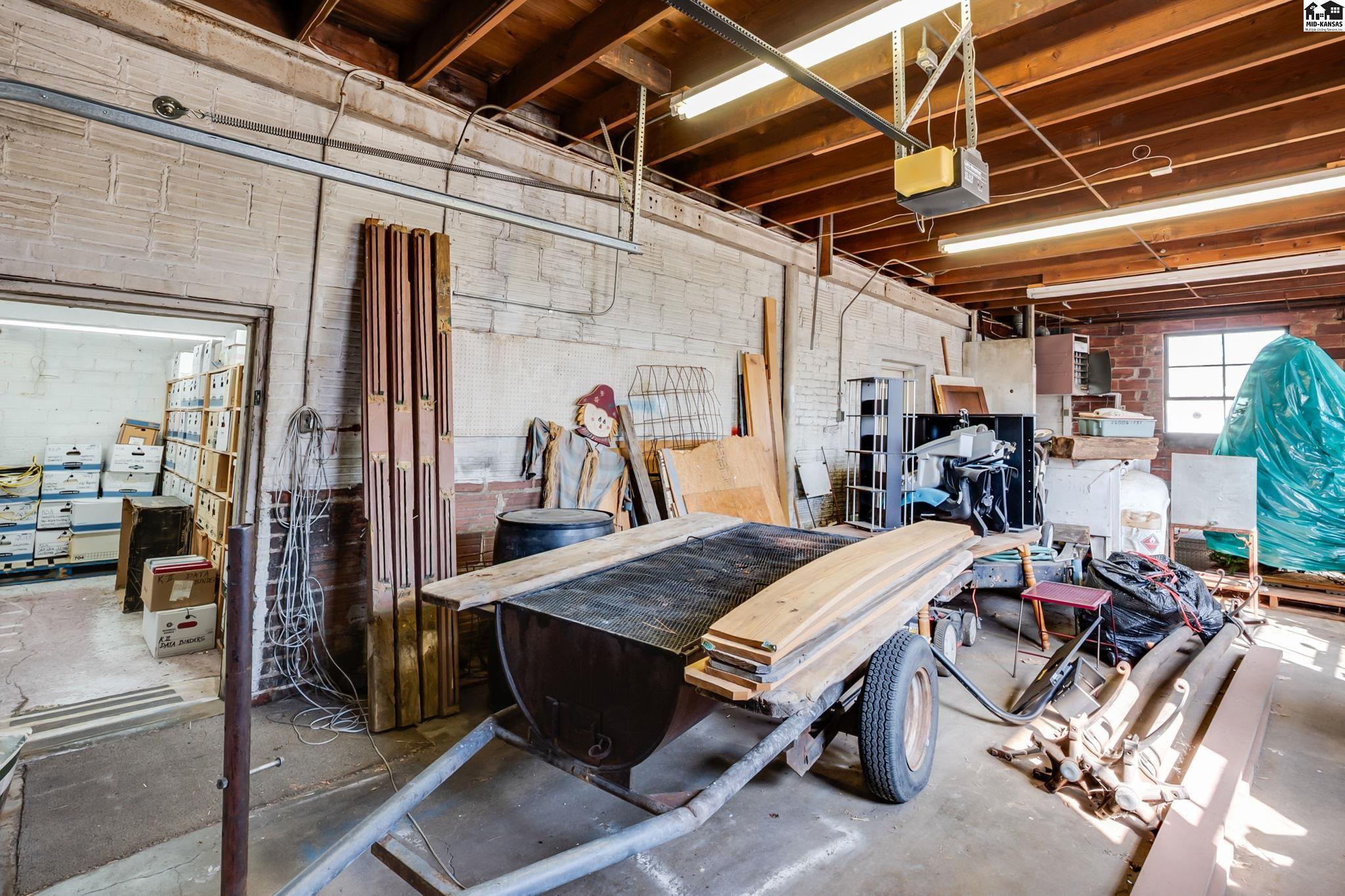 410 N Adams Street Hutchinson KS 67501