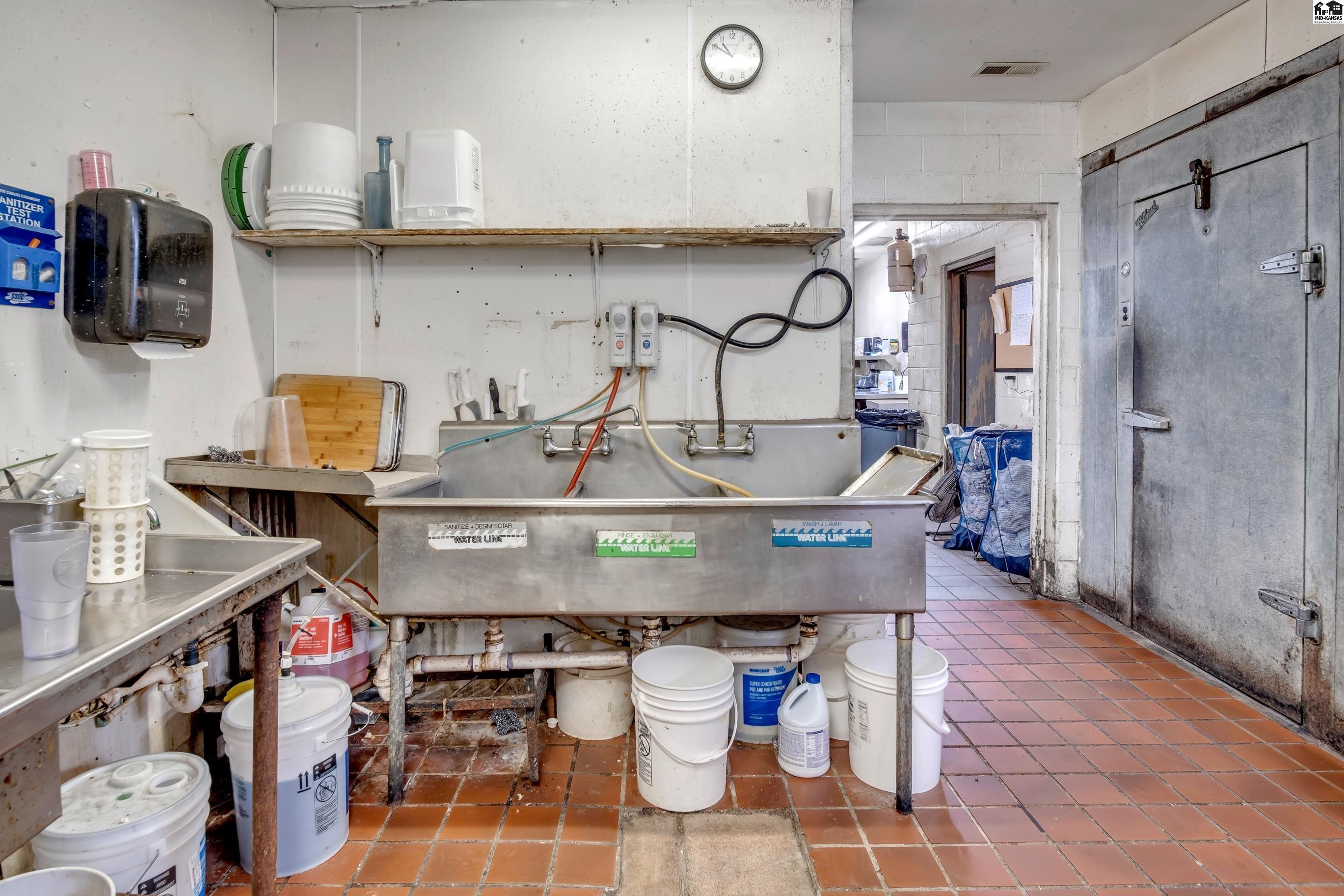 6803 W Highway K61 Hutchinson KS 67501