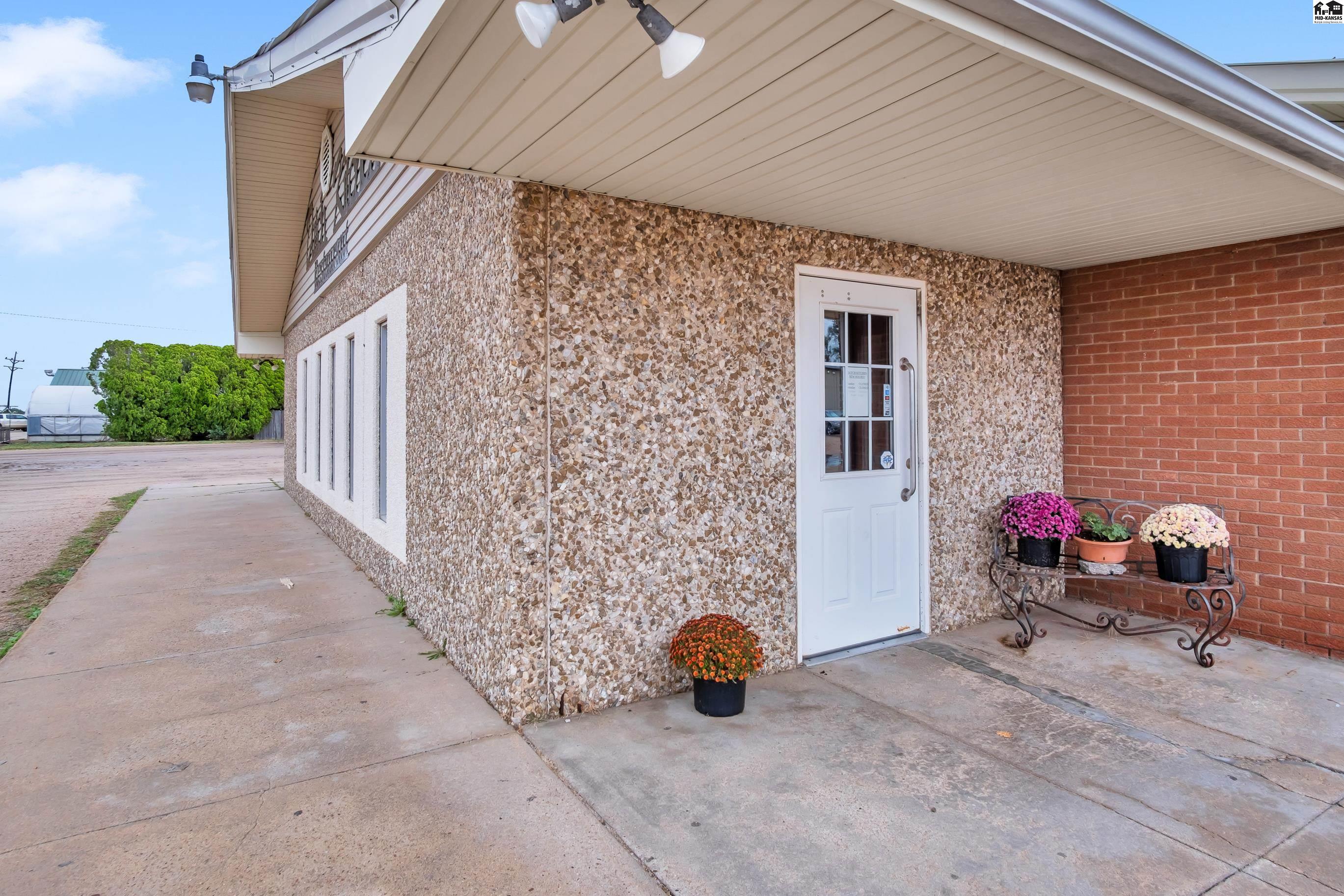 6803 W Highway K61 Hutchinson KS 67501