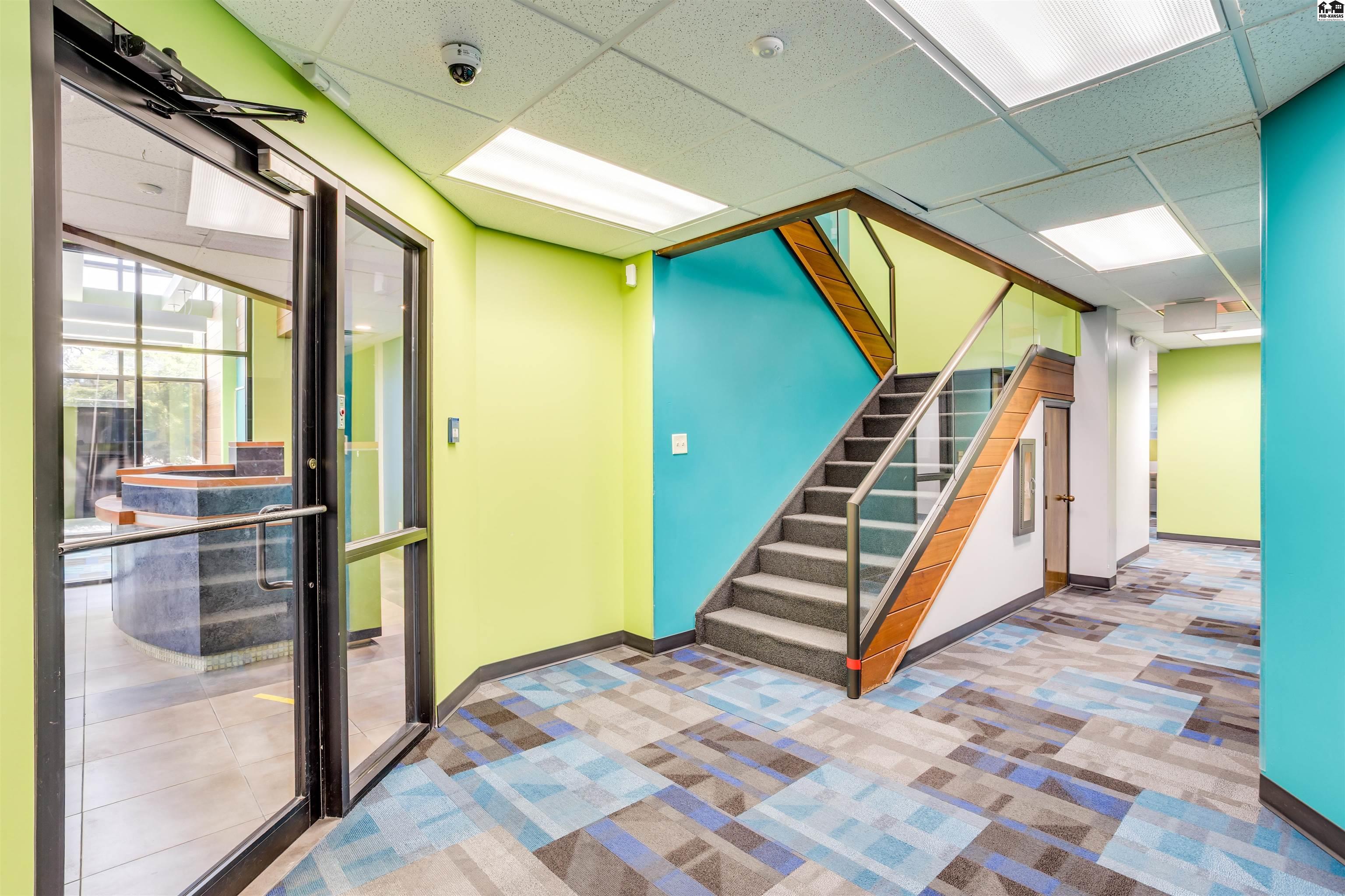 500 W 1st Avenue Hutchinson KS 67501