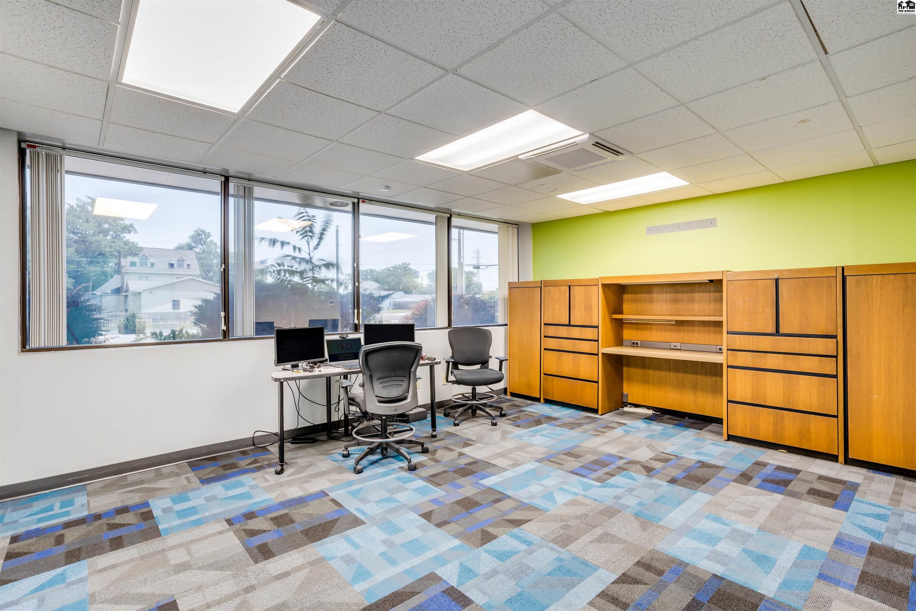 500 W 1st Avenue Hutchinson KS 67501