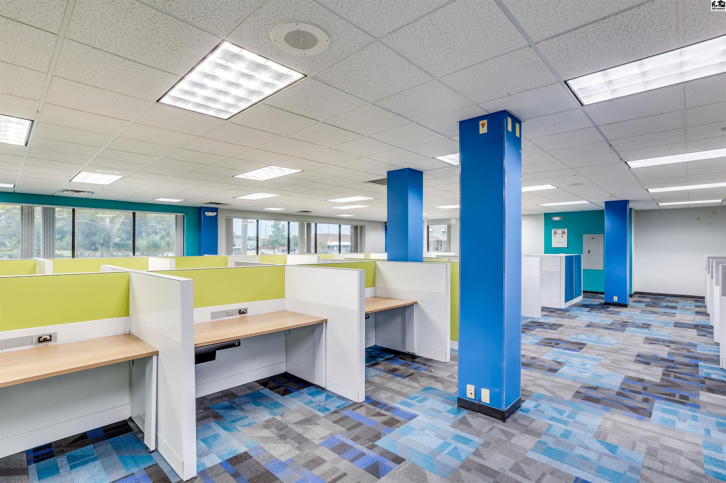 500 W 1st Avenue Hutchinson KS 67501