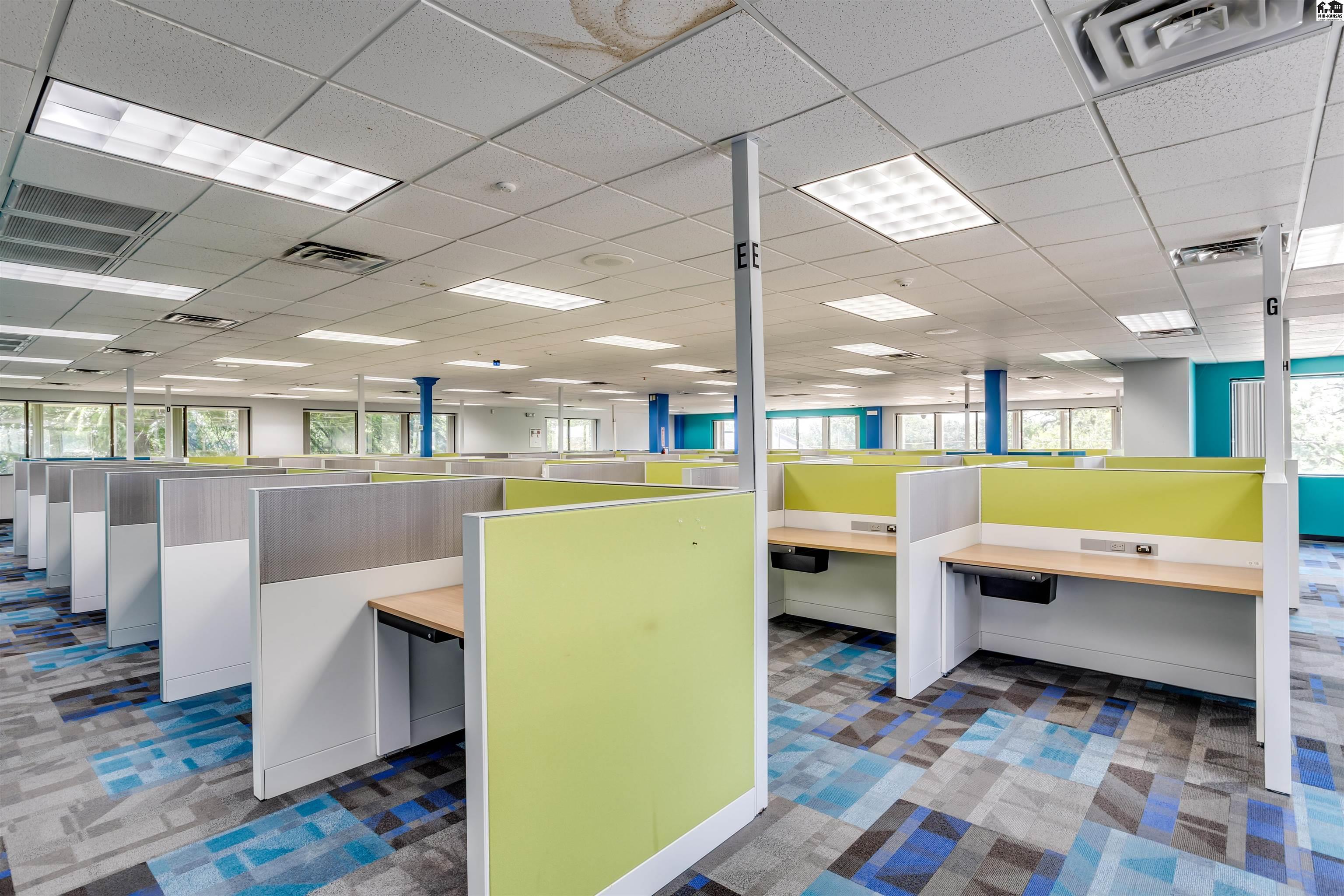 500 W 1st Avenue Hutchinson KS 67501