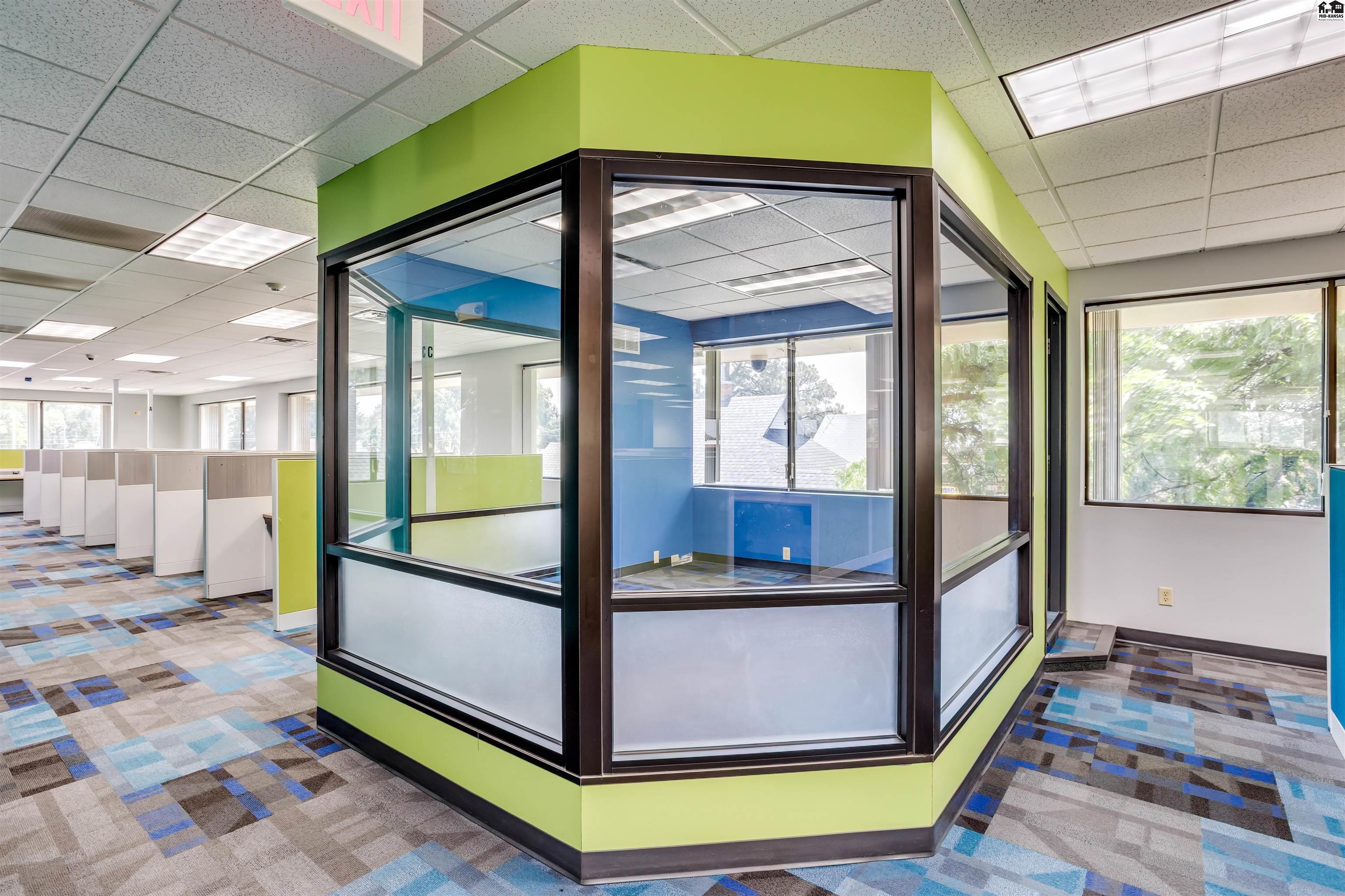 500 W 1st Avenue Hutchinson KS 67501