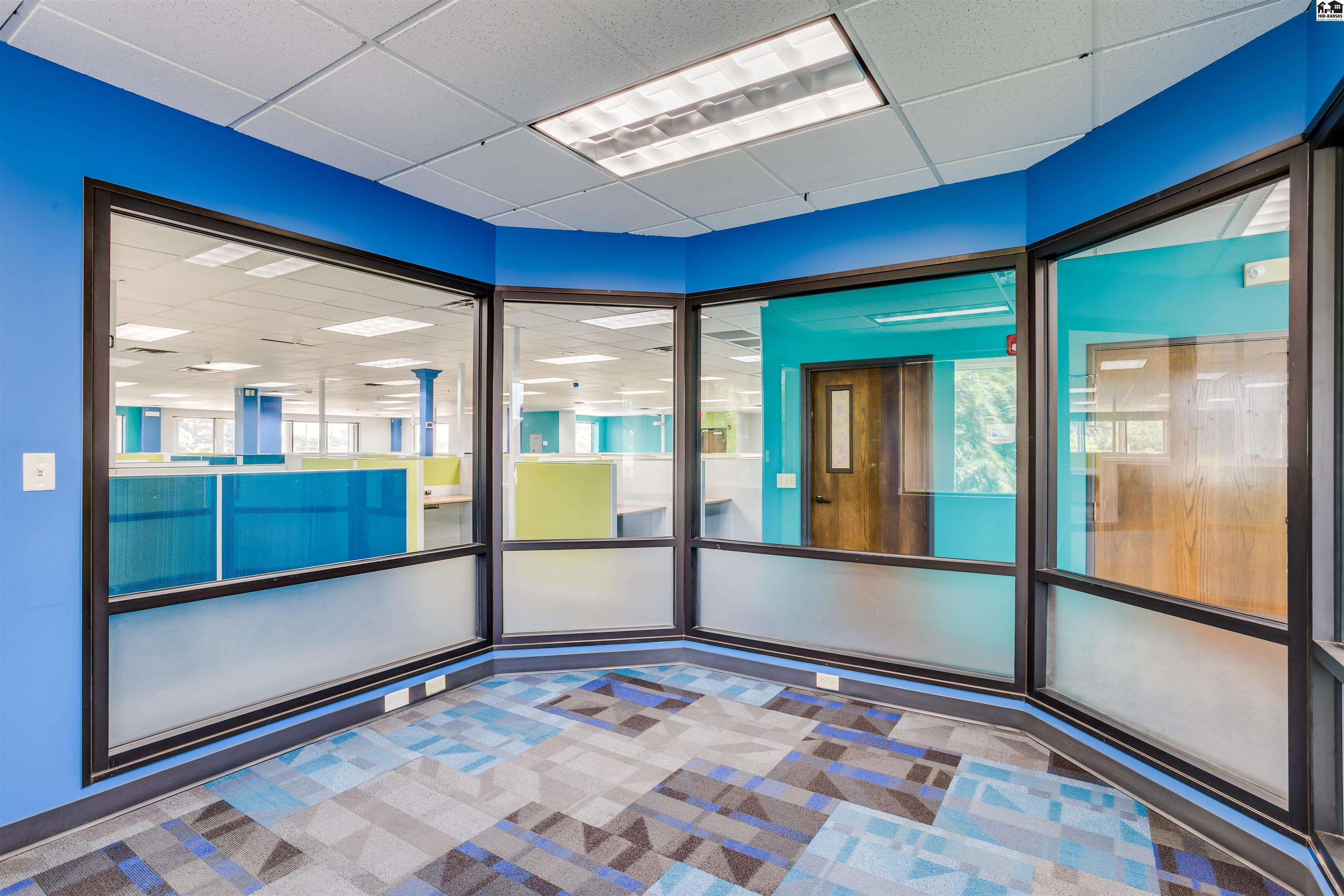 500 W 1st Avenue Hutchinson KS 67501