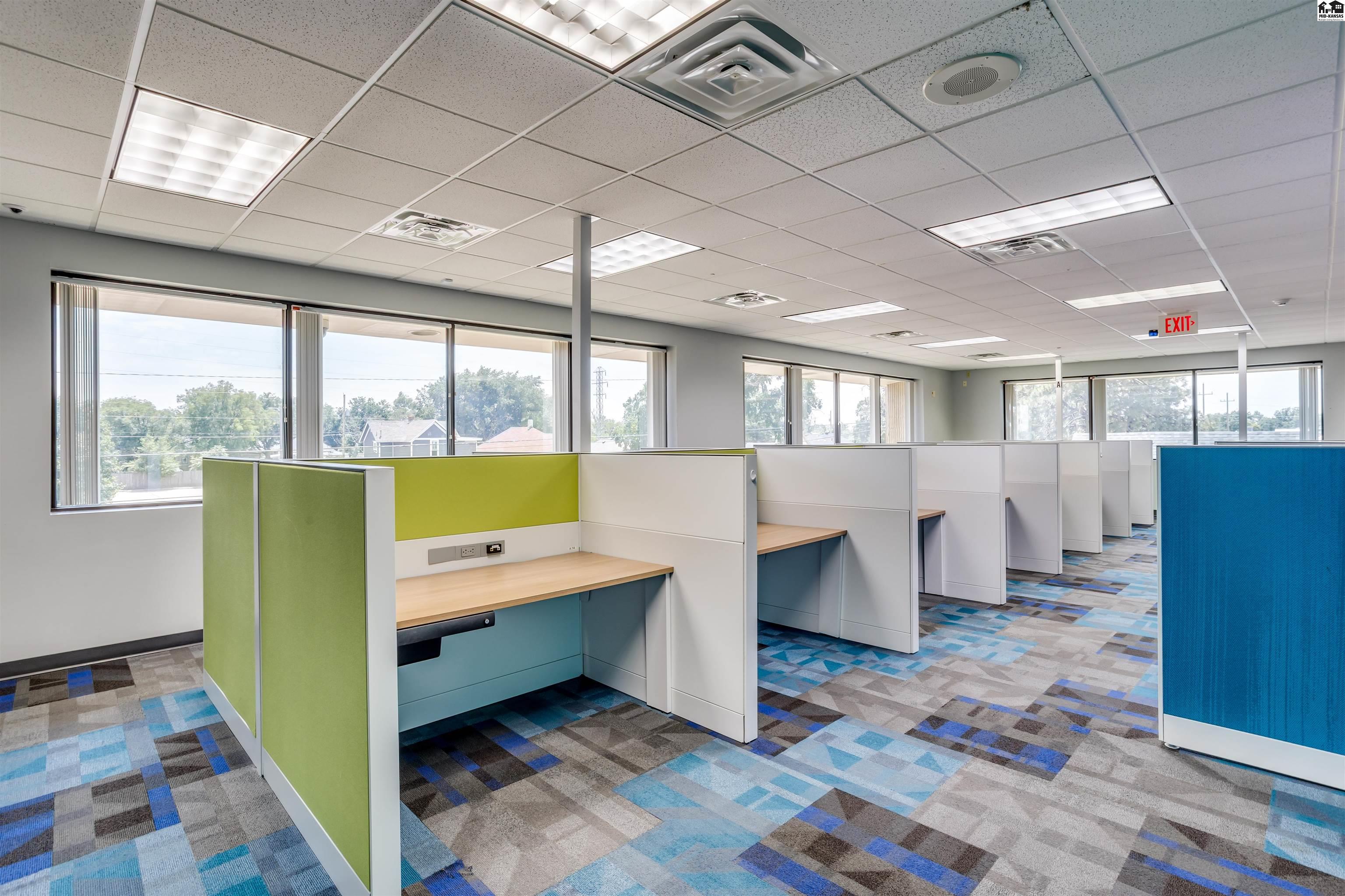 500 W 1st Avenue Hutchinson KS 67501