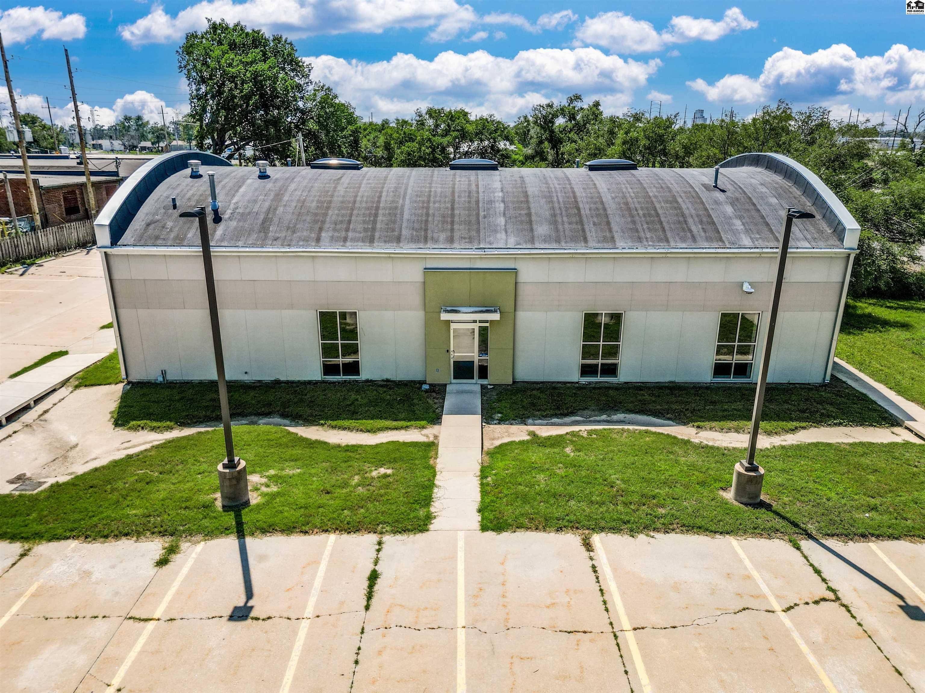 500 W 1st Avenue Hutchinson KS 67501