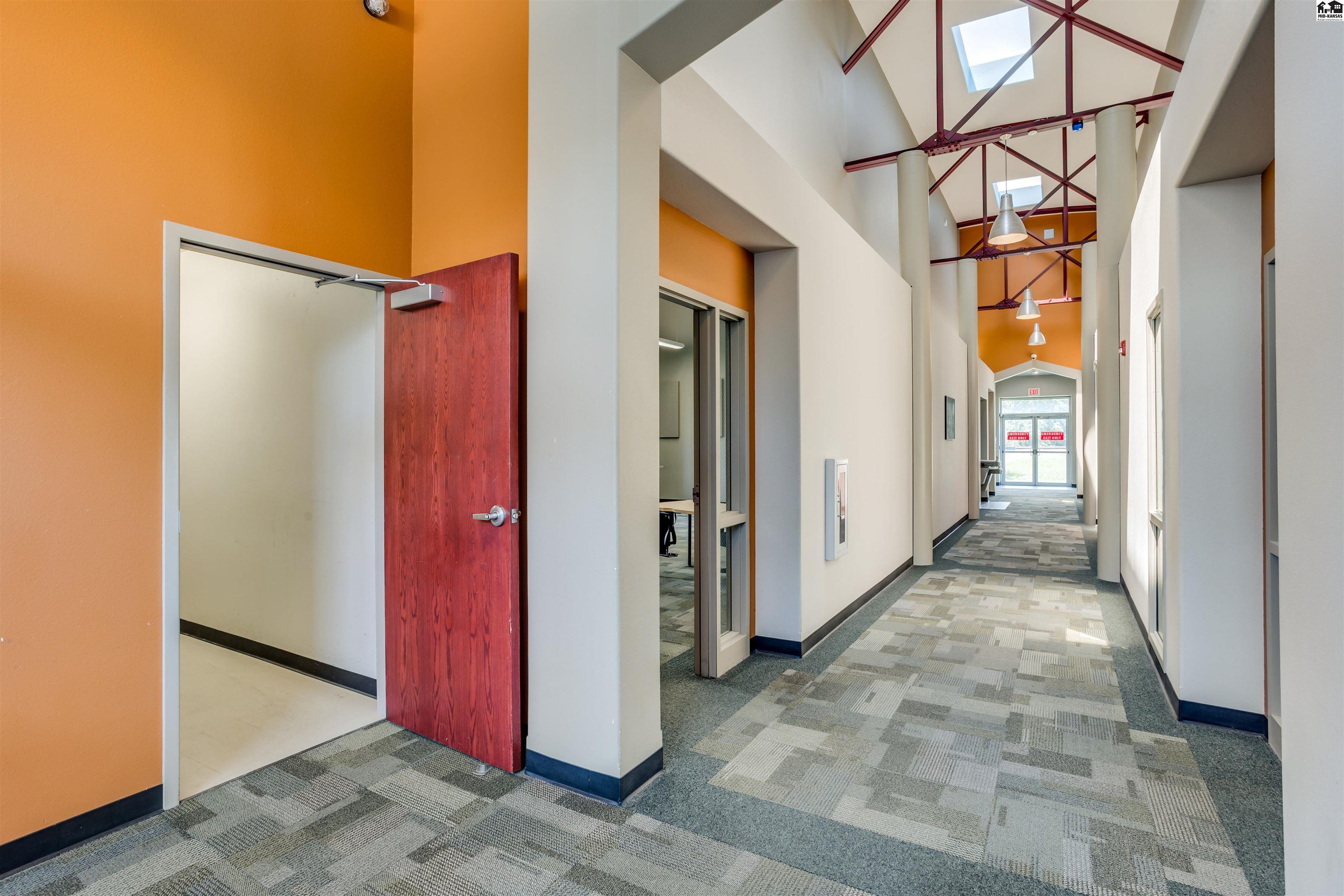 500 W 1st Avenue Hutchinson KS 67501