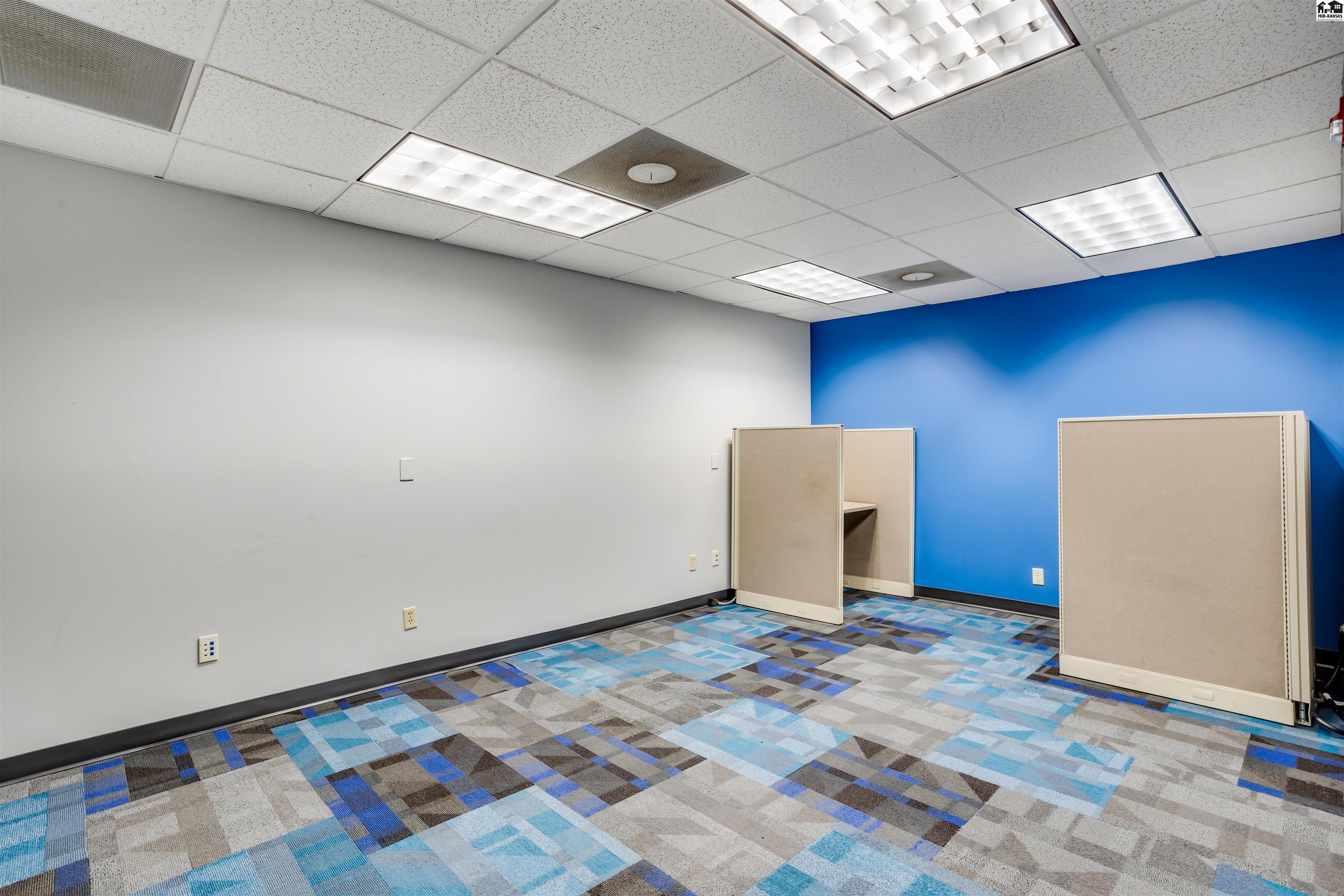 500 W 1st Avenue Hutchinson KS 67501