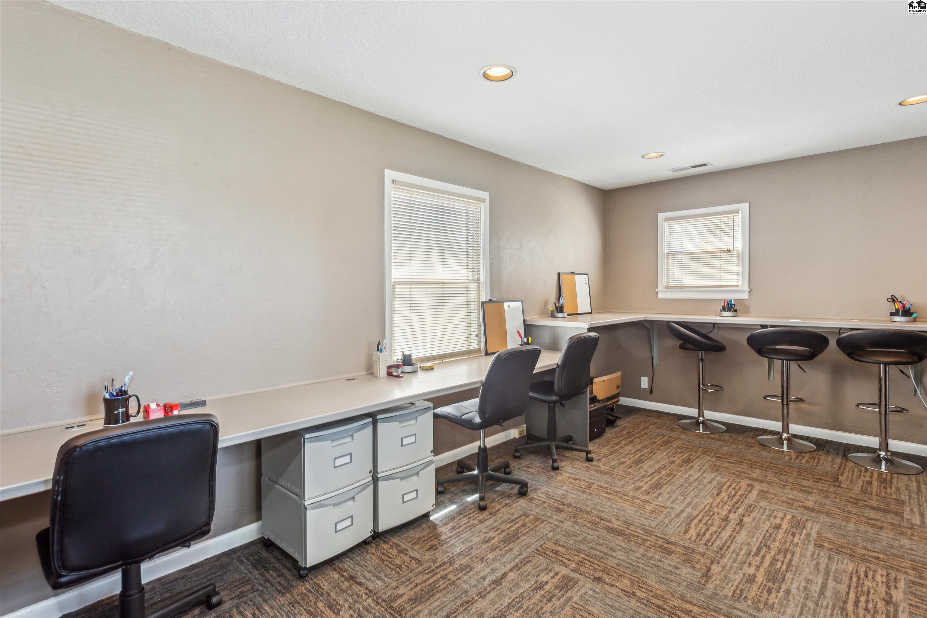 111 E 30th Avenue Hutchinson KS 67502