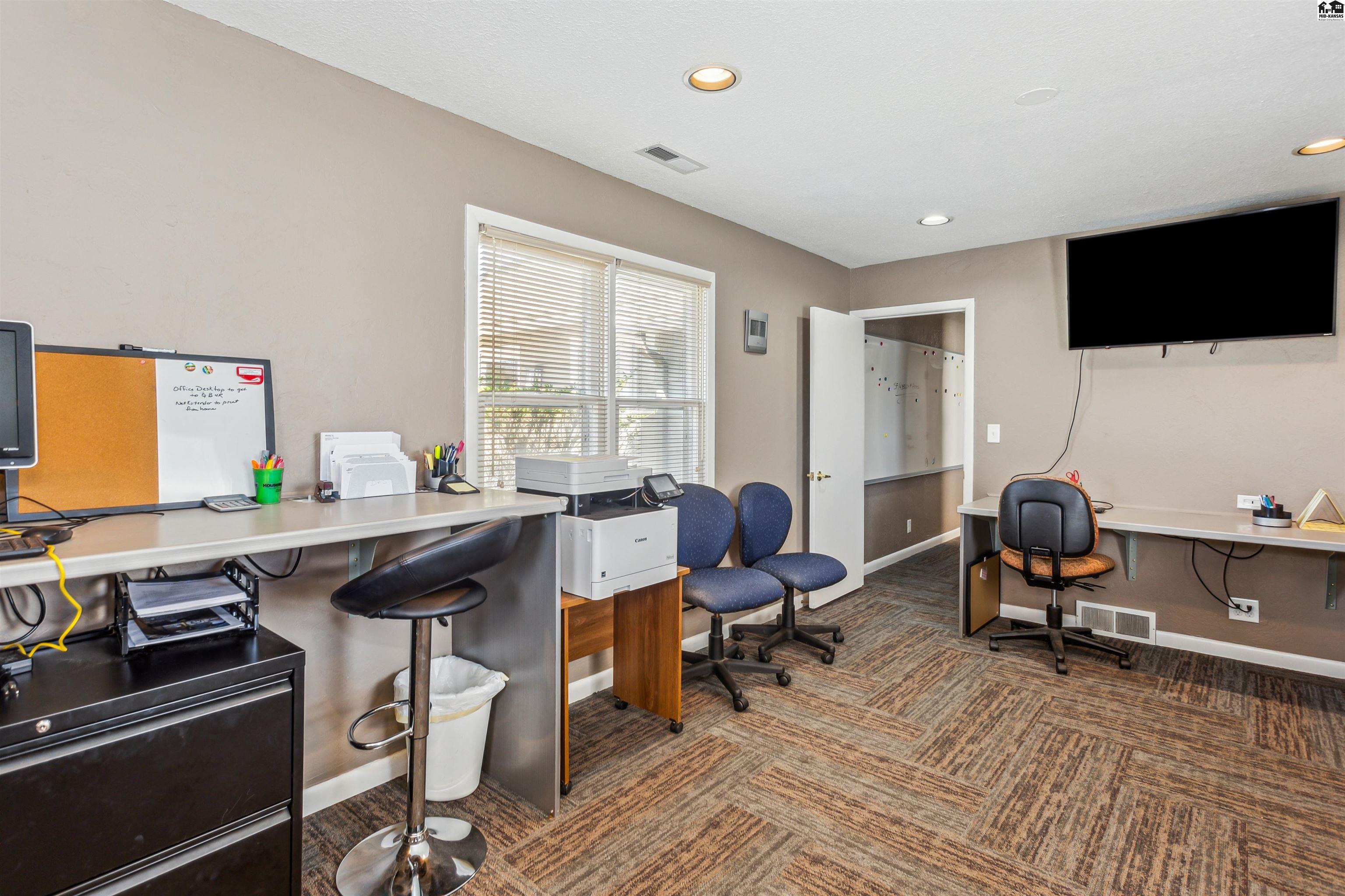 111 E 30th Avenue Hutchinson KS 67502