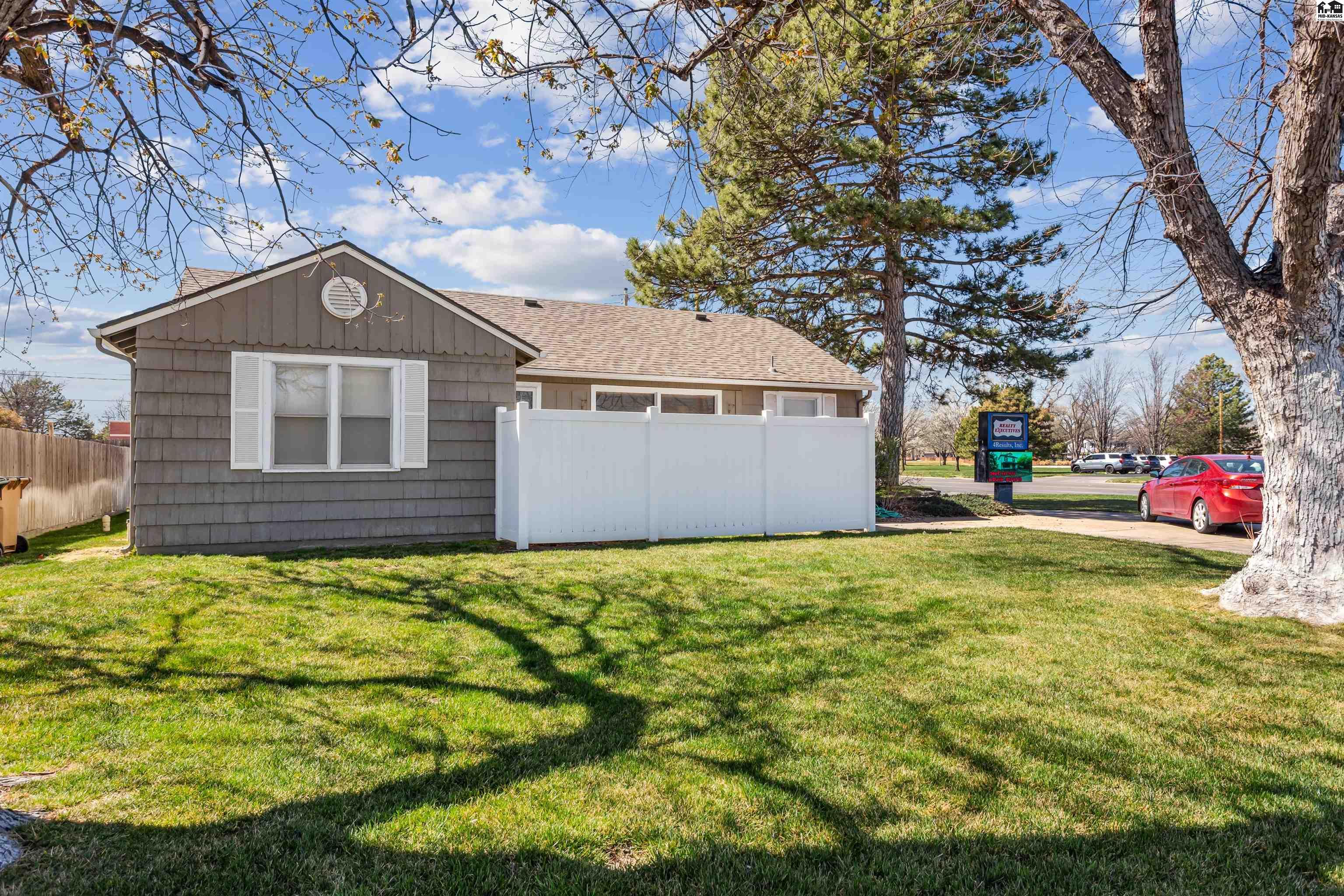 111 E 30th Avenue Hutchinson KS 67502