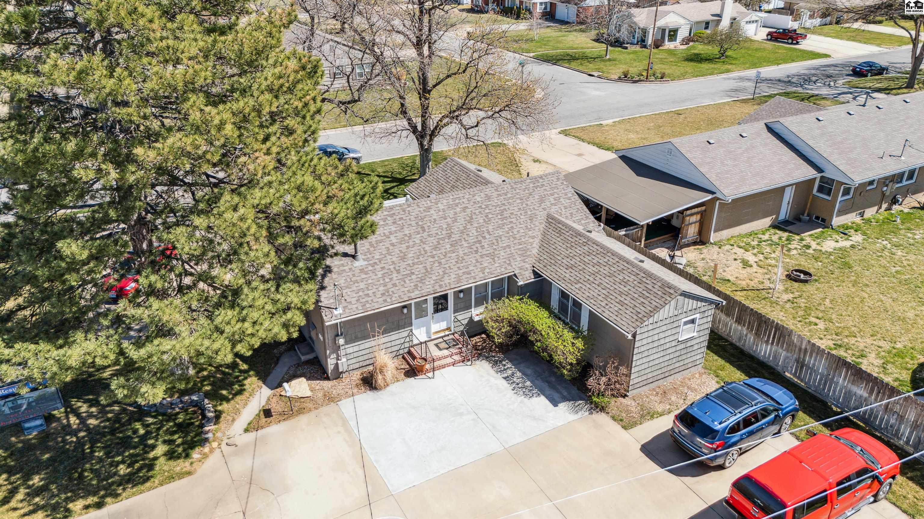 111 E 30th Avenue Hutchinson KS 67502