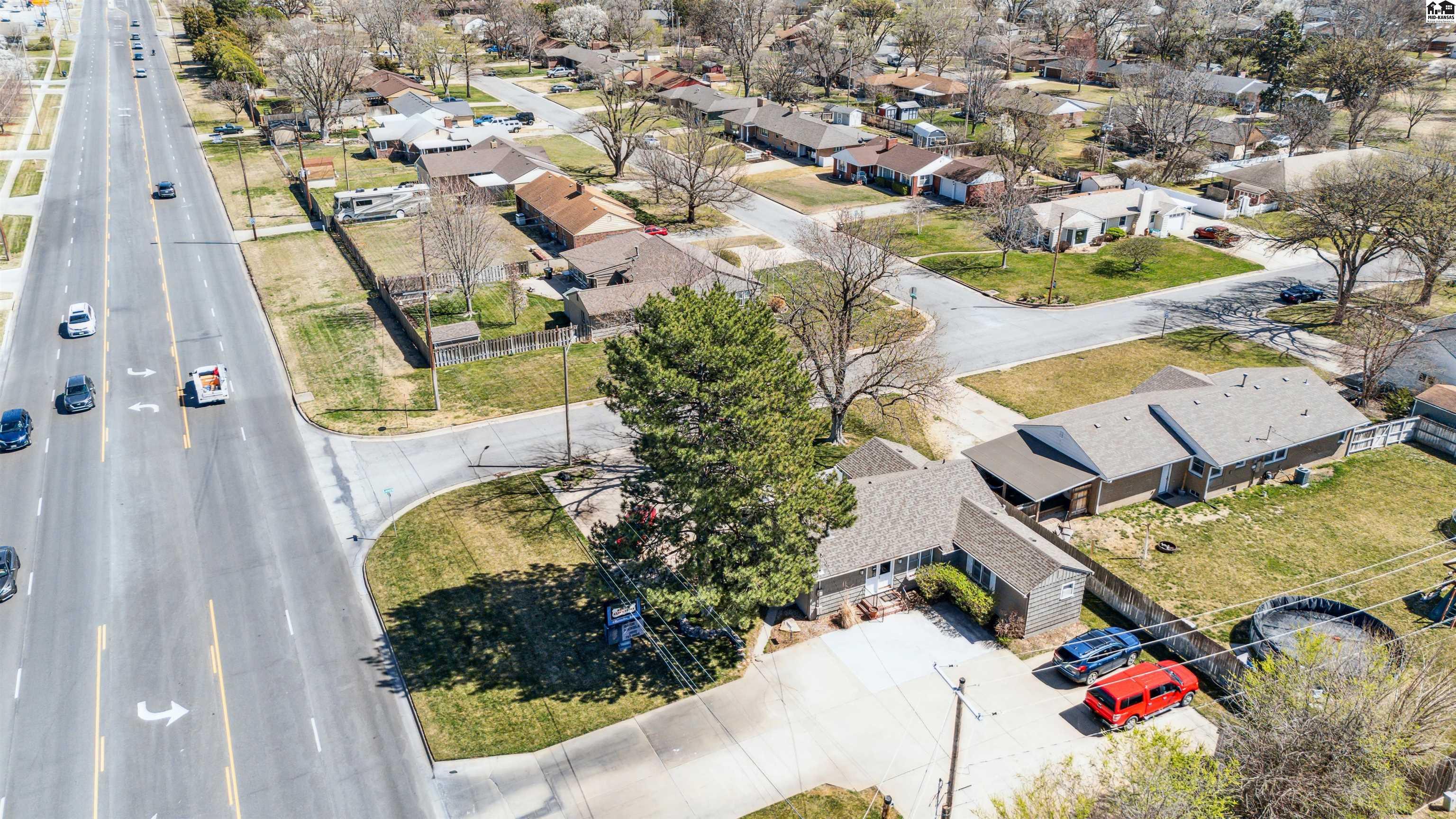 111 E 30th Avenue Hutchinson KS 67502