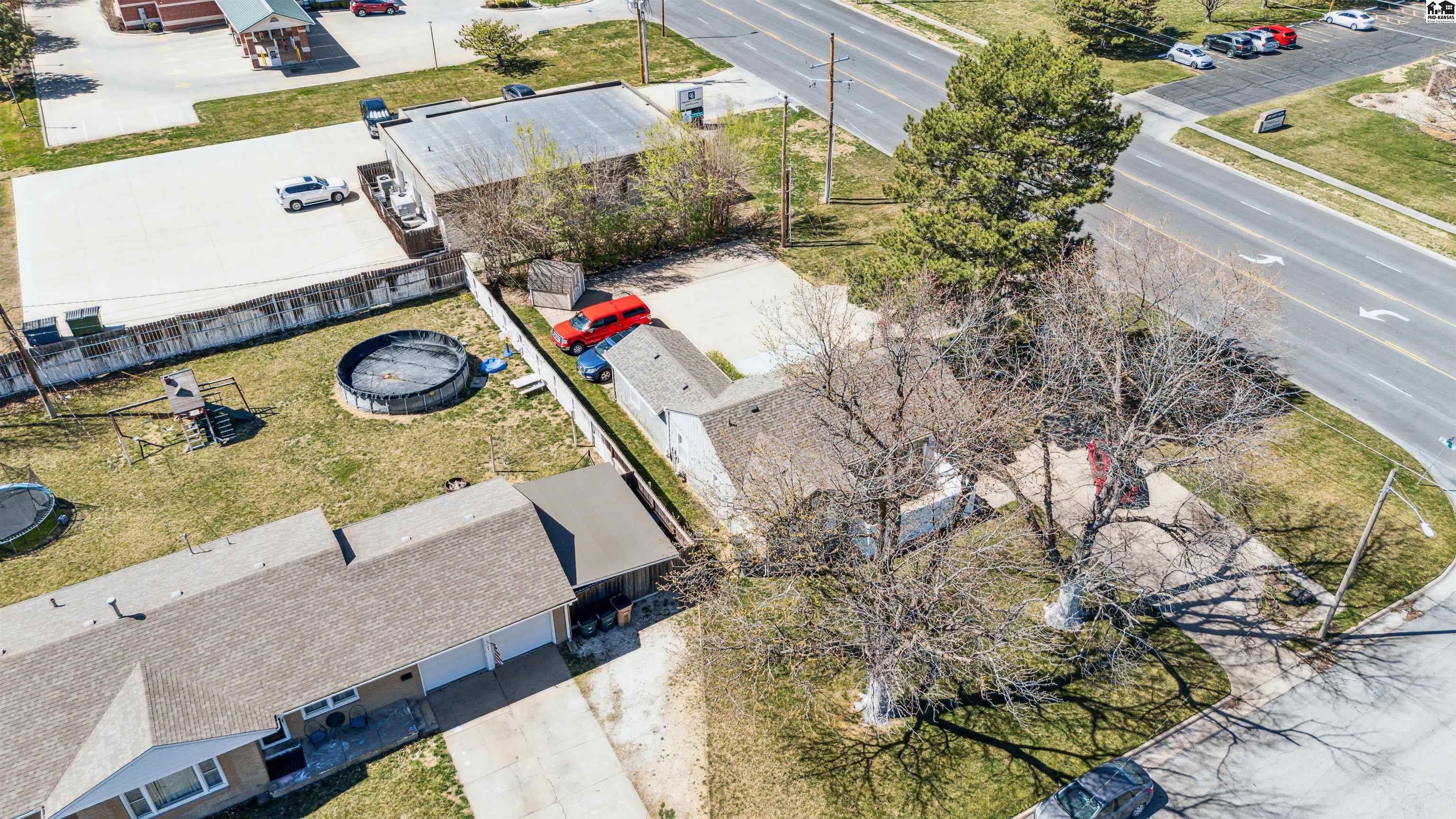 111 E 30th Avenue Hutchinson KS 67502