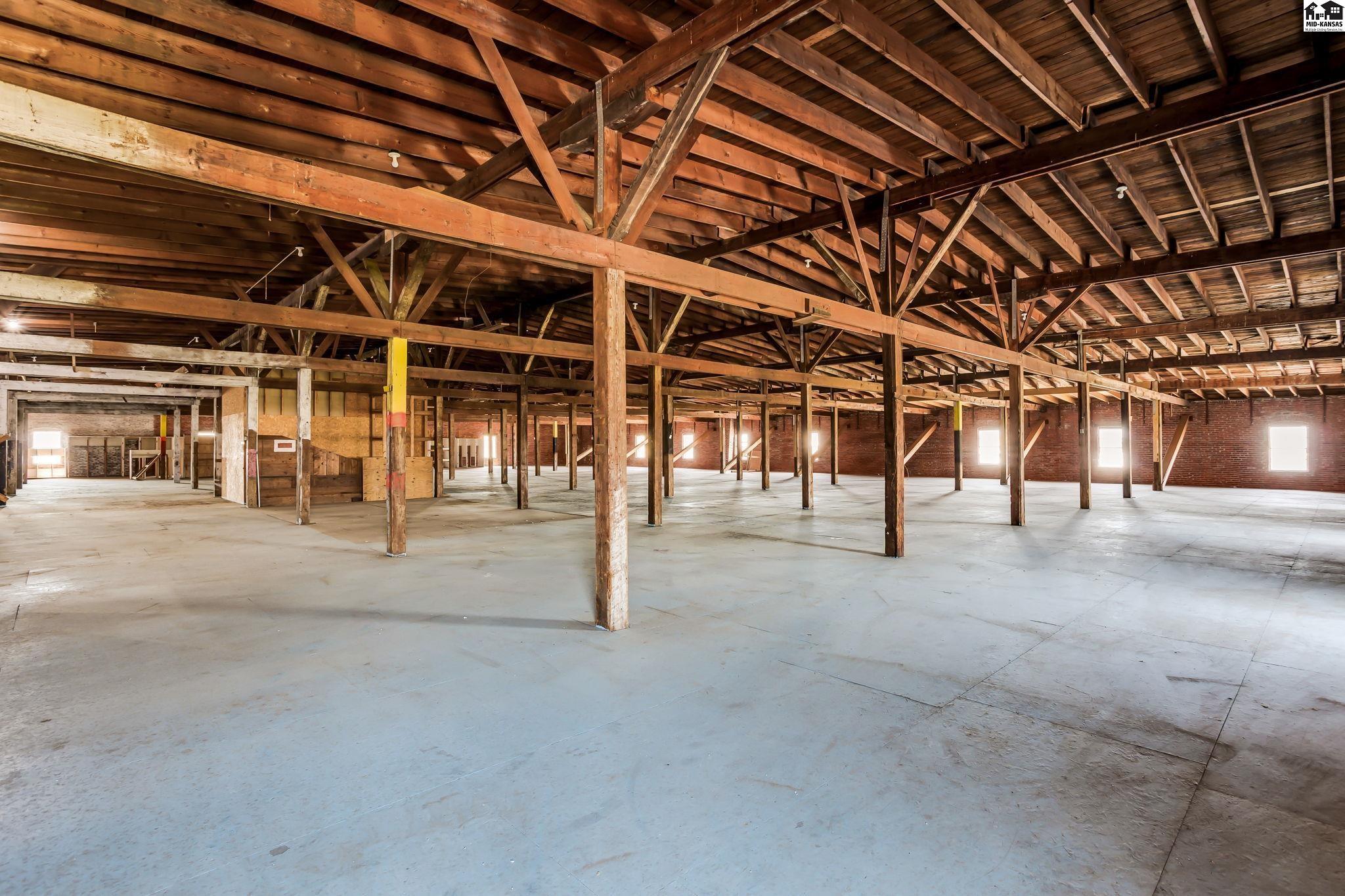 320 S Washington Street Hutchinson KS 67501