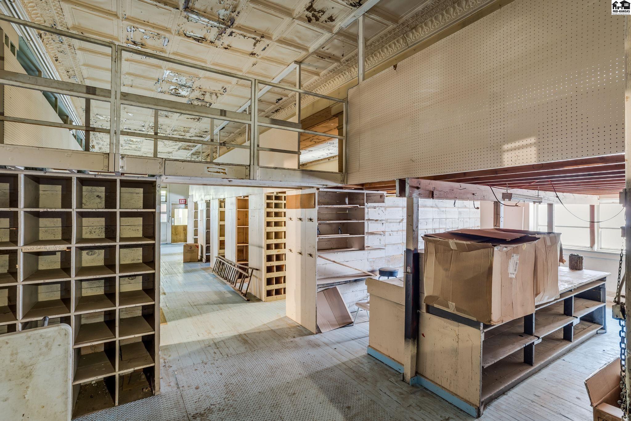 320 S Washington Street Hutchinson KS 67501