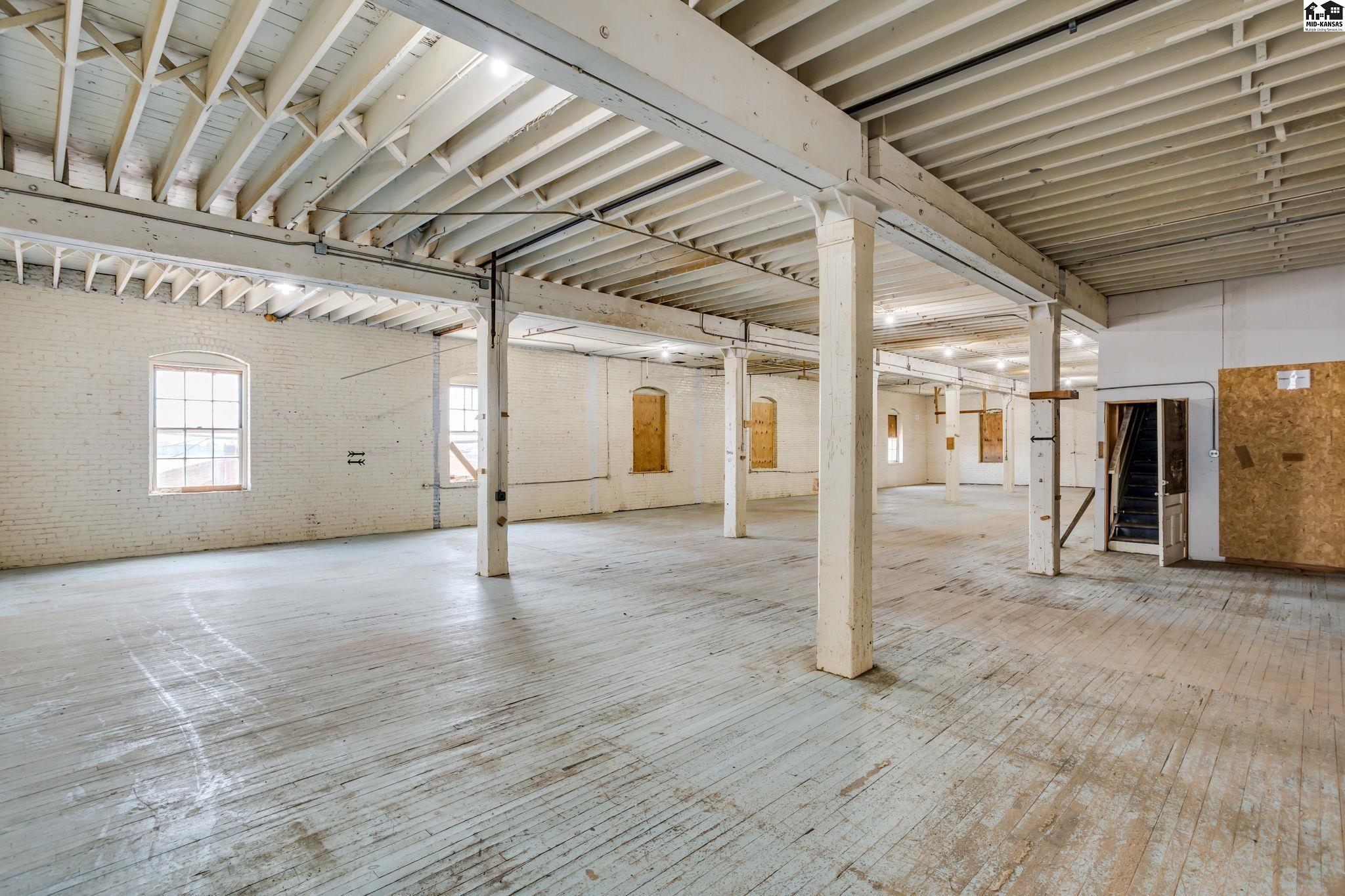 320 S Washington Street Hutchinson KS 67501