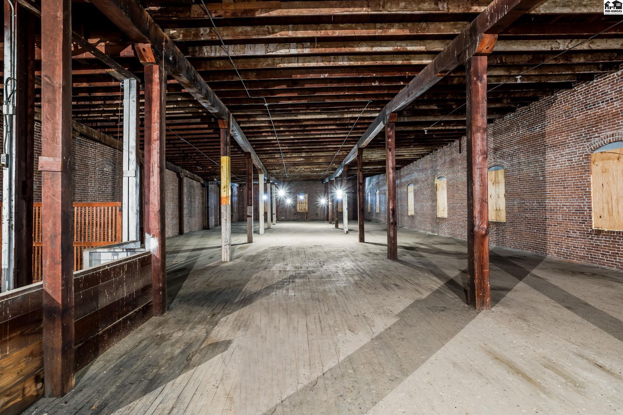 320 S Washington Street Hutchinson KS 67501