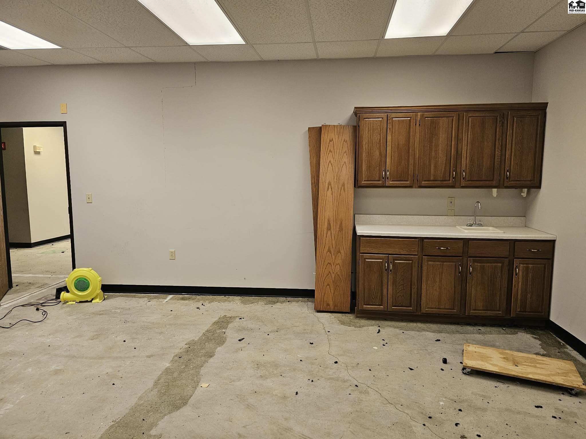 2611 E 17th Avenue Hutchinson KS 67501