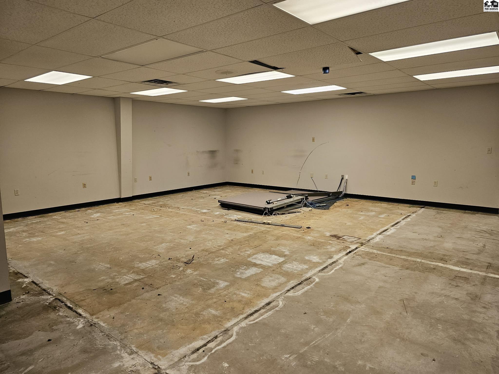 2611 E 17th Avenue Hutchinson KS 67501