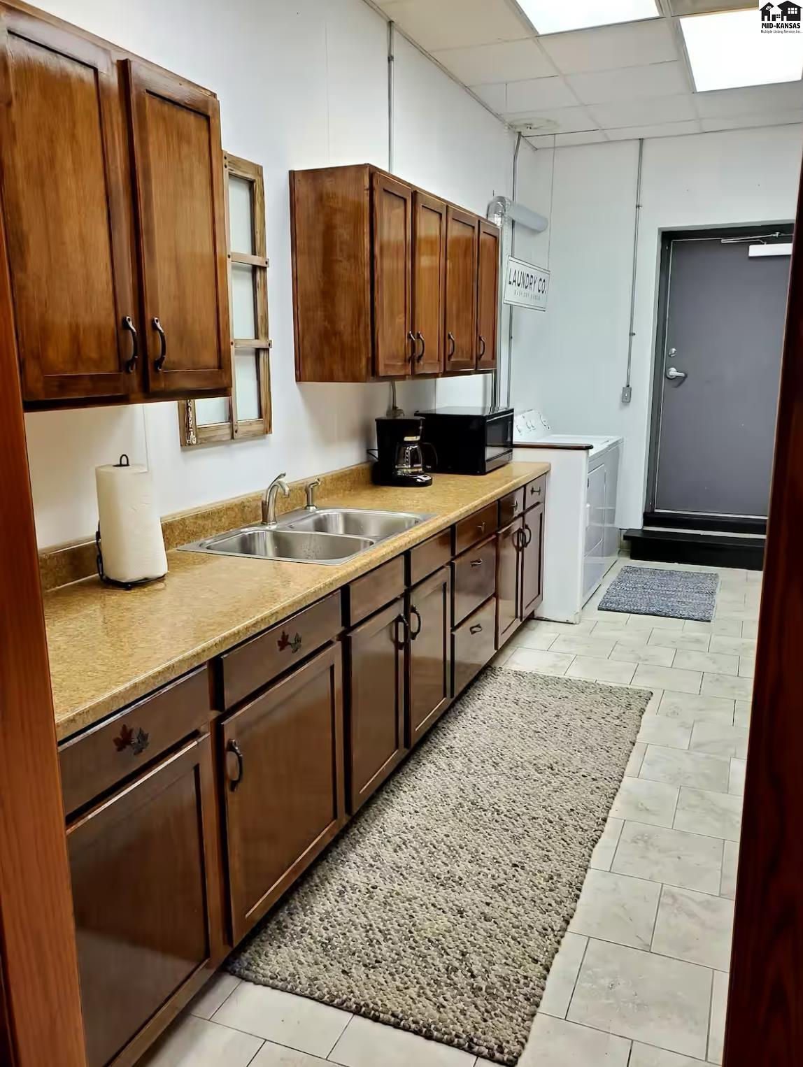109 S Kansas Avenue Haven KS 67543