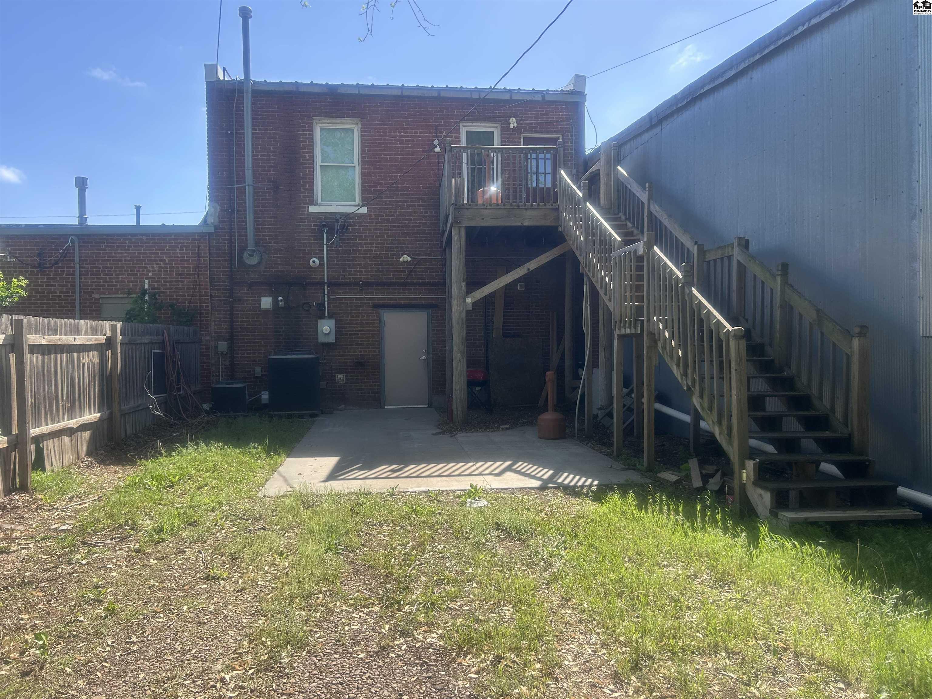 109 S Kansas Avenue Haven KS 67543