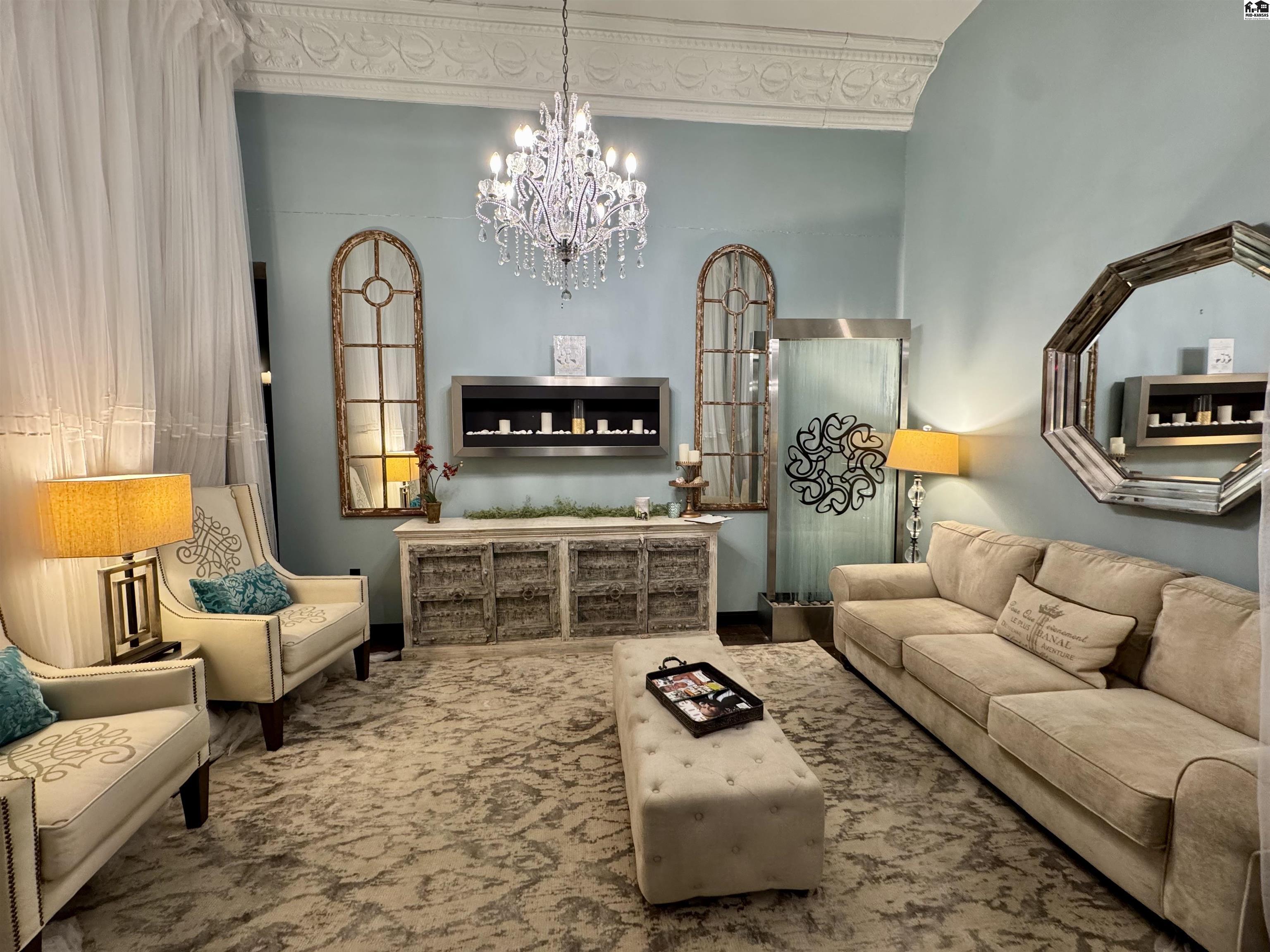 16 S Main Street Hutchinson KS 67501