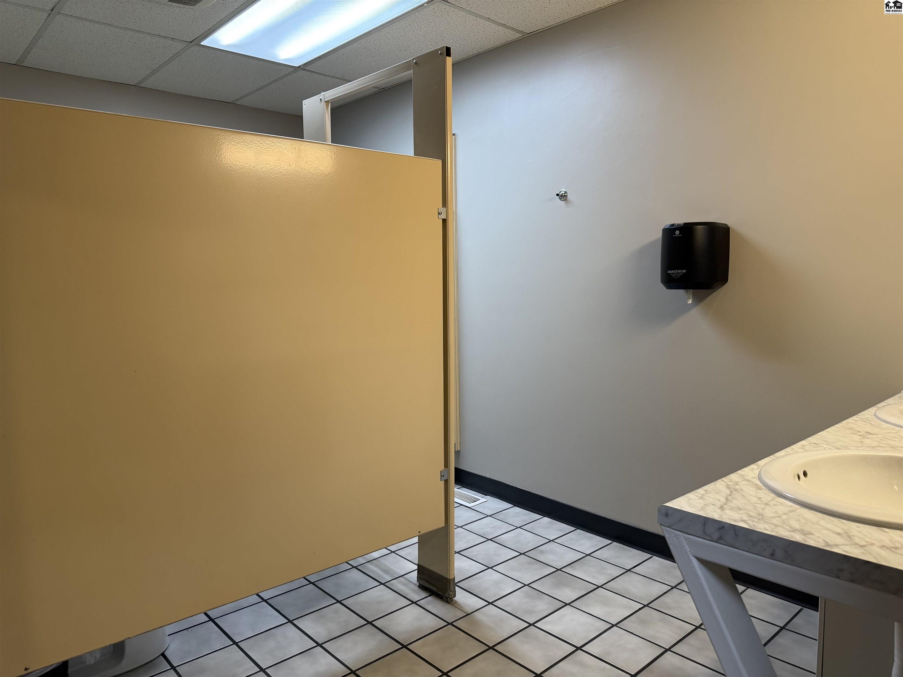 1009 N Main Street Hutchinson KS 67501