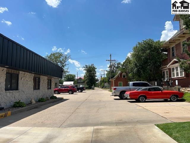 1009 N Main Street Hutchinson KS 67501