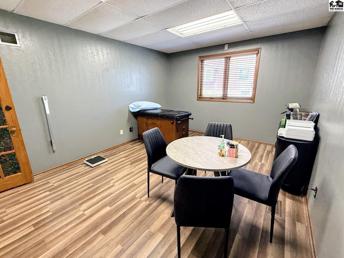 1009 N Main Street Hutchinson KS 67501