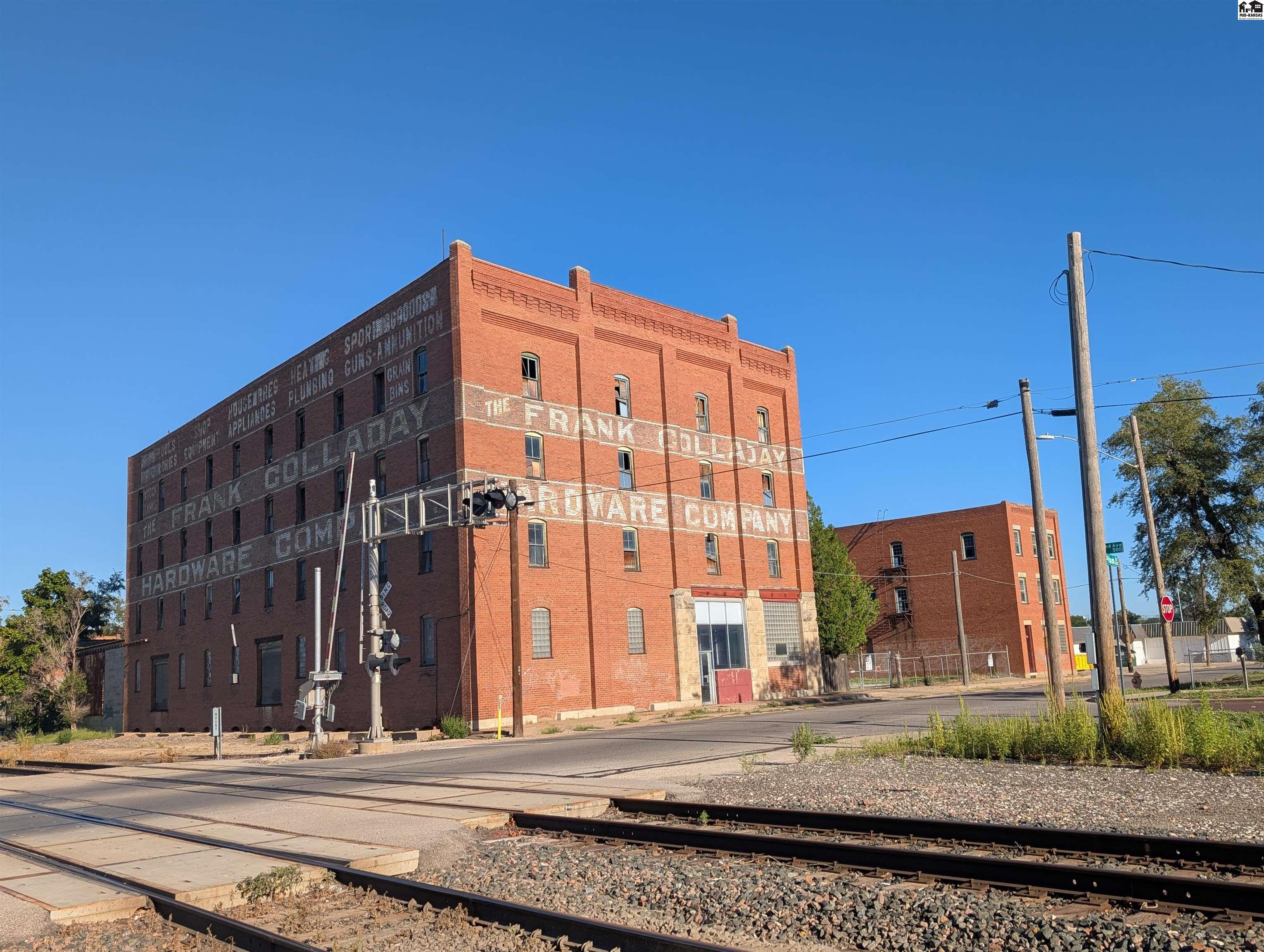 201 N Plum Street Hutchinson KS 67501