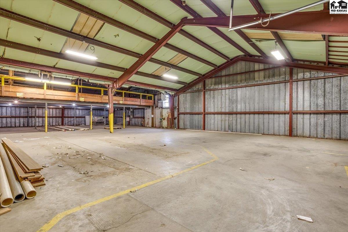 638 W 1st Avenue Hutchinson KS 67501