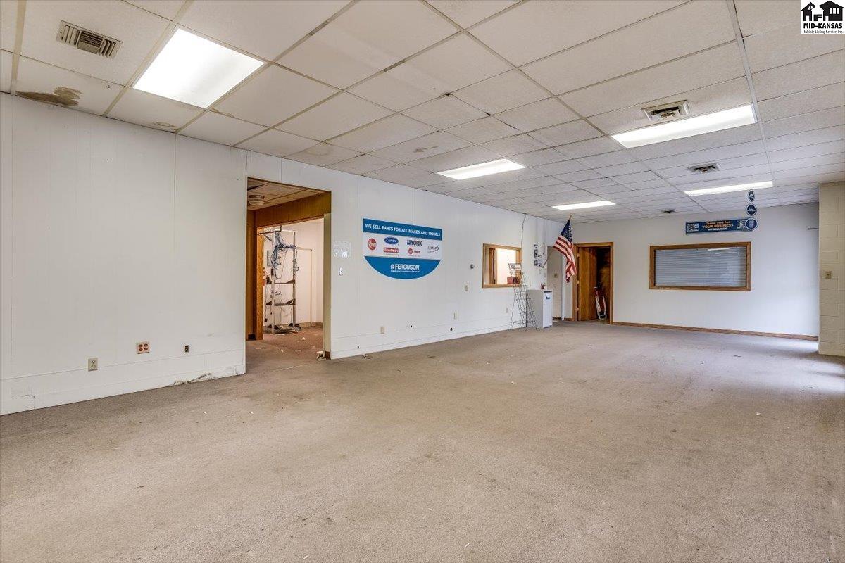 638 W 1st Avenue Hutchinson KS 67501