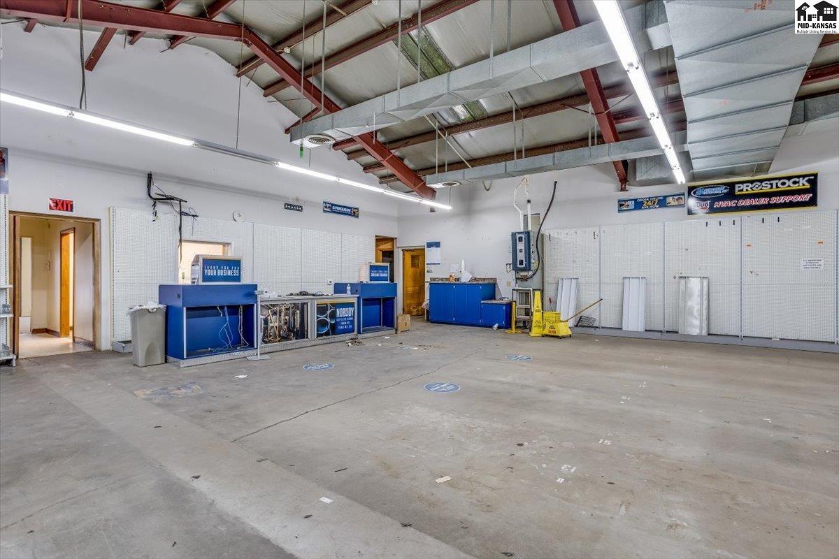 638 W 1st Avenue Hutchinson KS 67501