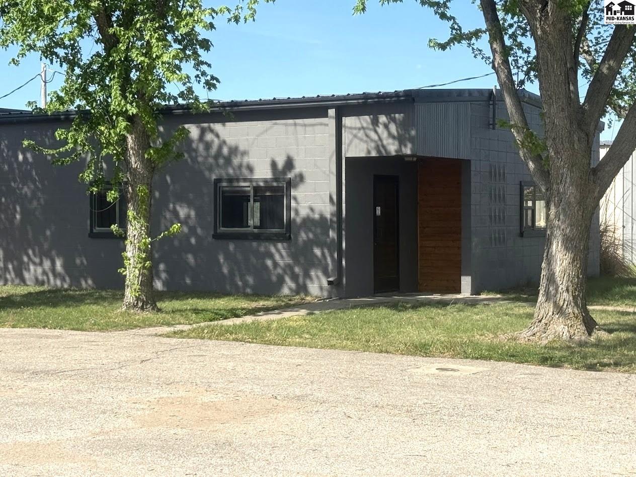 1015 W Woodside Street Mcpherson KS 67460
