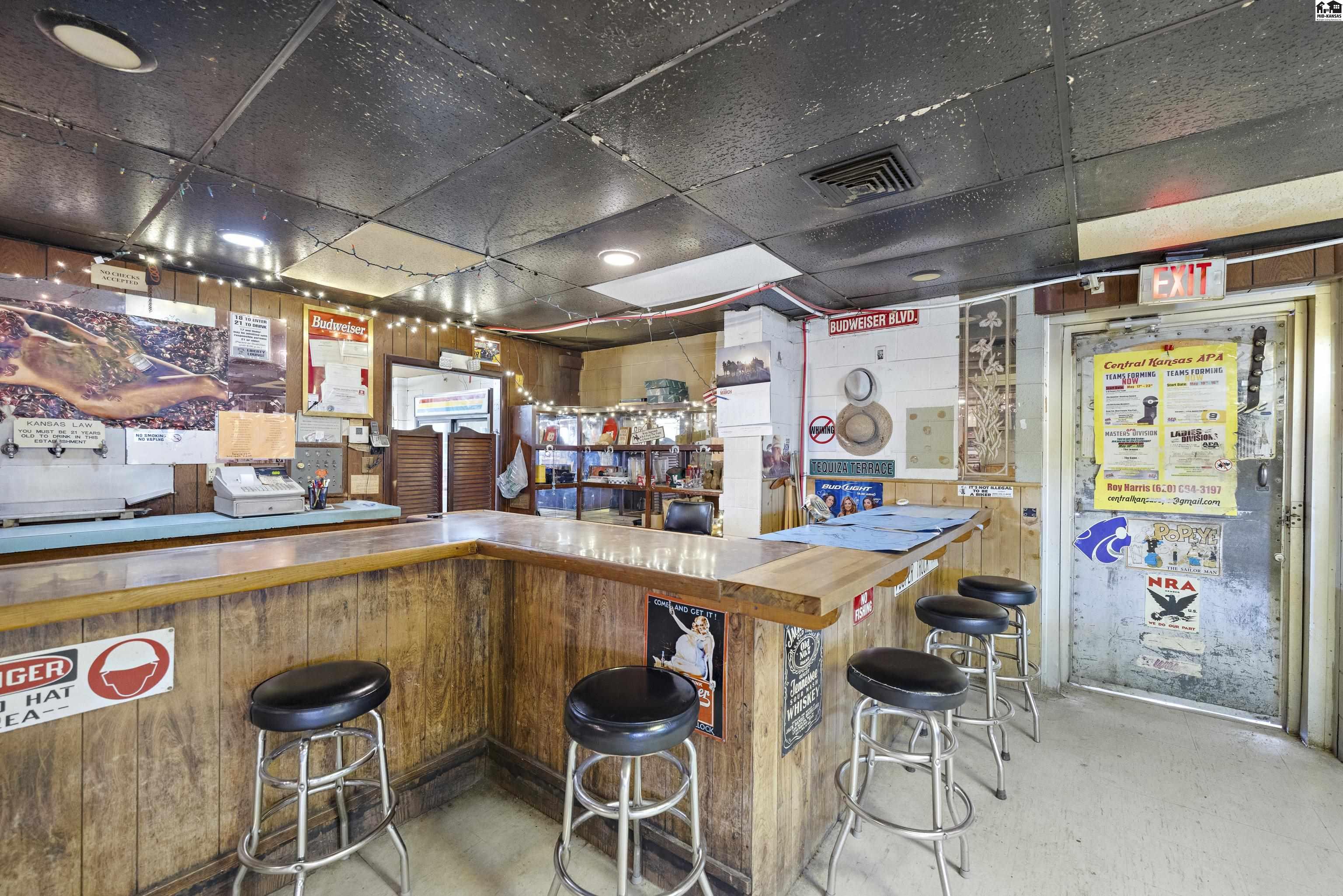 2106 E 4th Avenue Hutchinson KS 67501