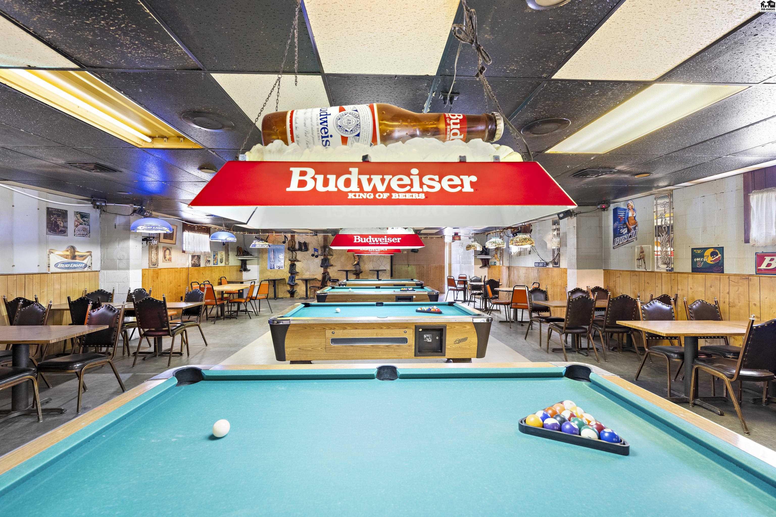 2106 E 4th Avenue Hutchinson KS 67501