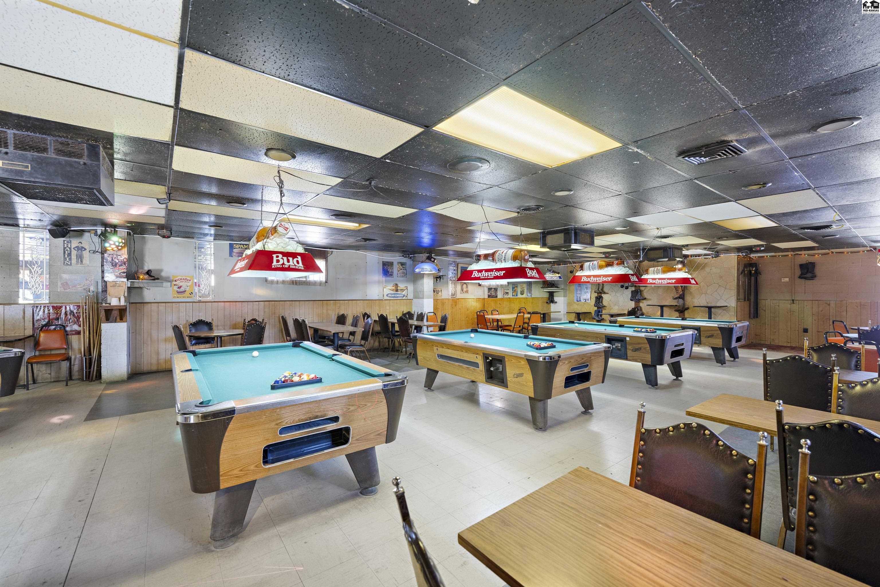 2106 E 4th Avenue Hutchinson KS 67501