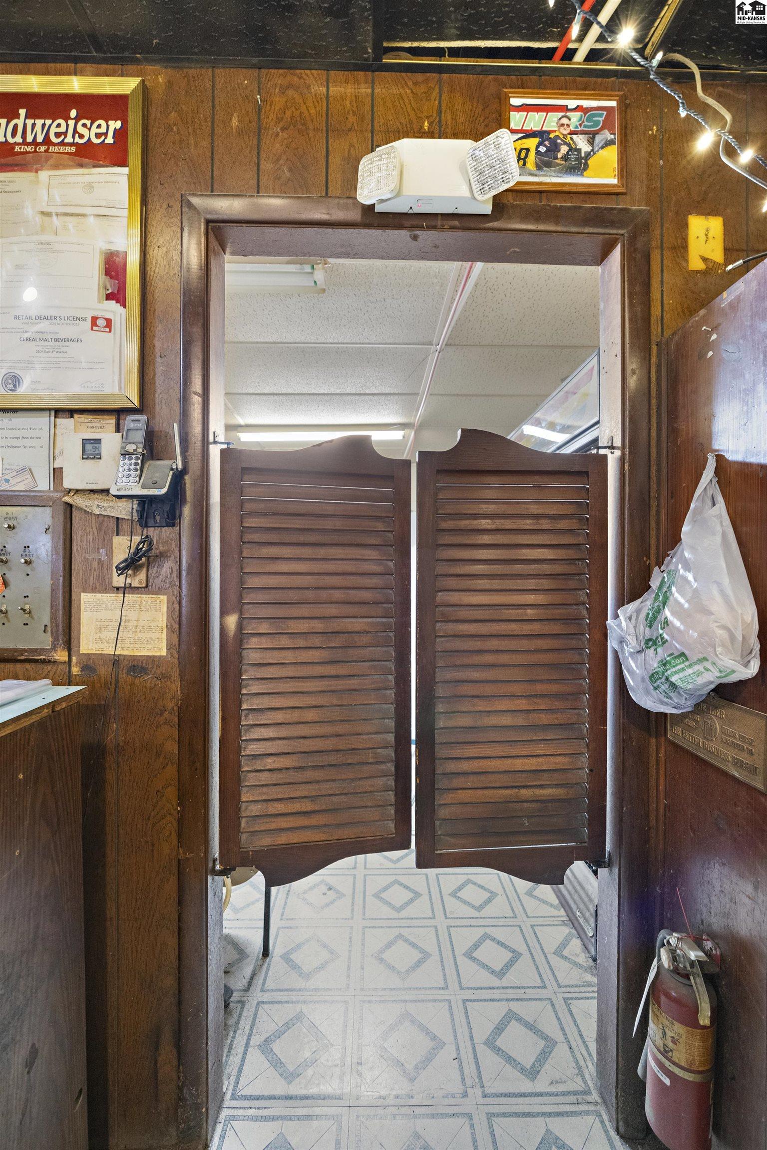 2106 E 4th Avenue Hutchinson KS 67501