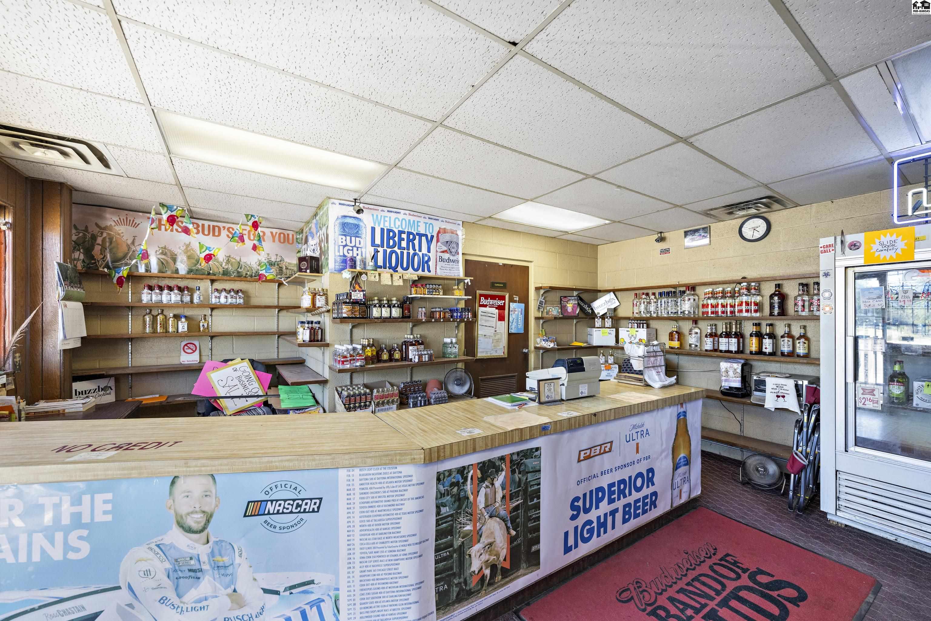 2106 E 4th Avenue Hutchinson KS 67501