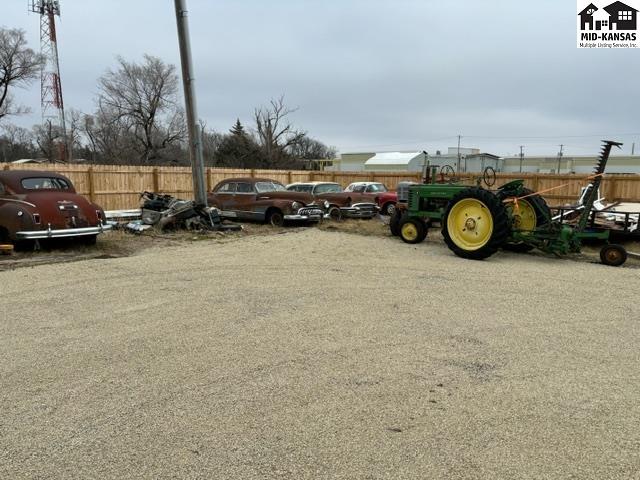 3400 E 4th Avenue Hutchinson KS 67501