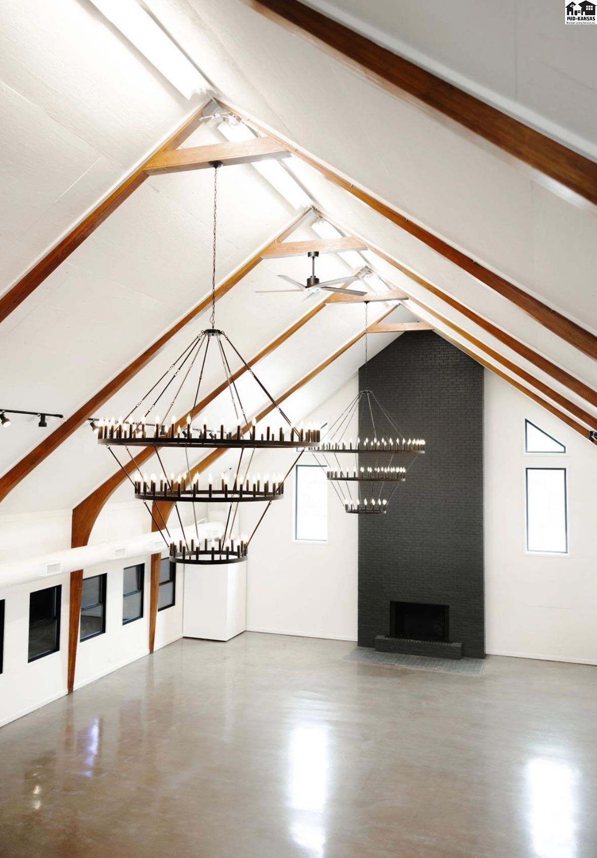 9601 W 73rd N Valley Center KS 67147