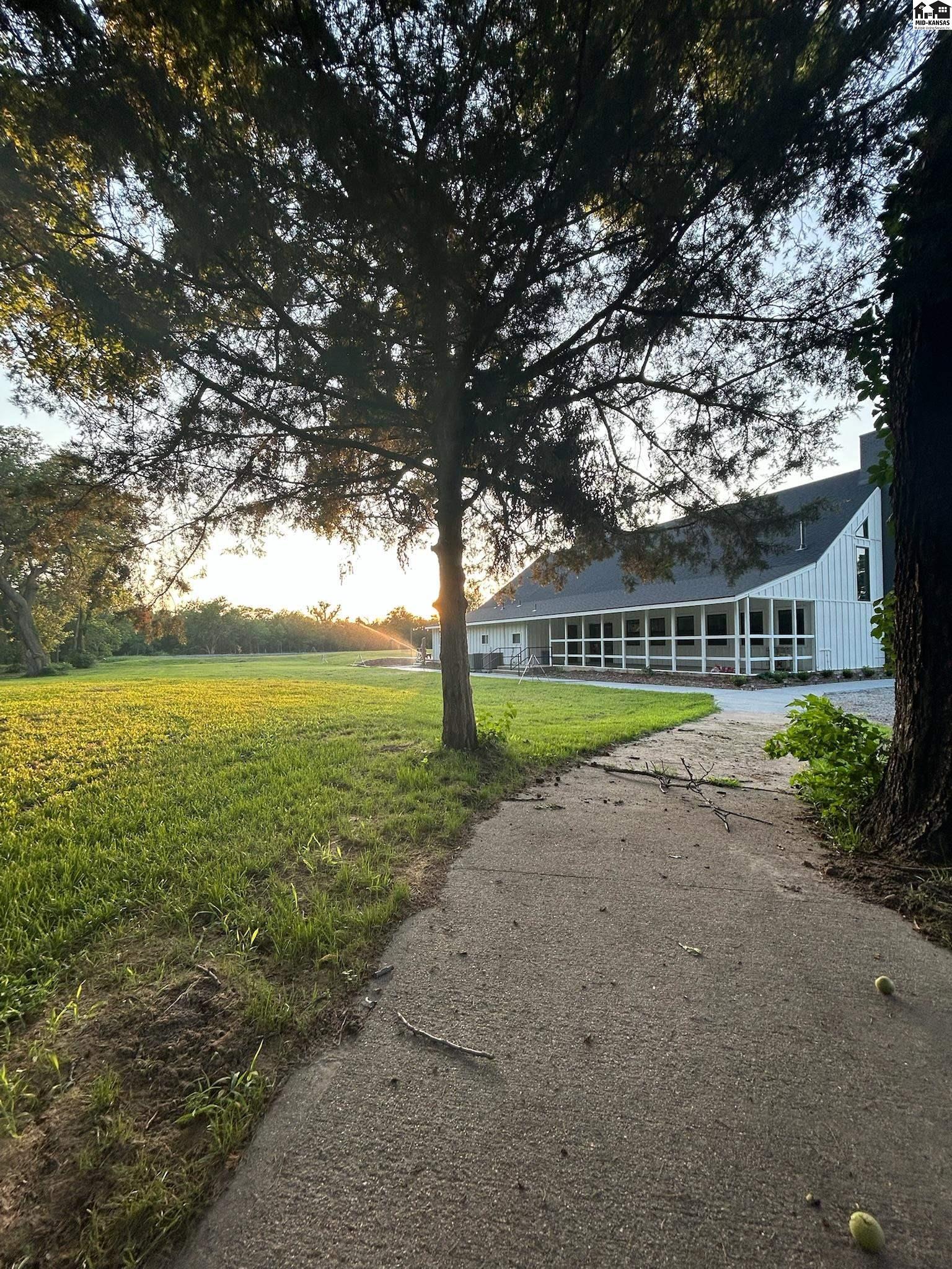 9601 W 73rd N Valley Center KS 67147