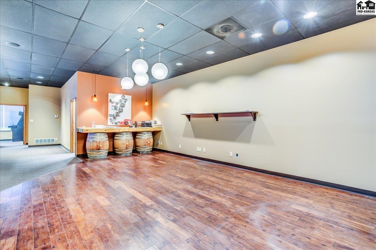 722 E 4th Avenue Hutchinson KS 67501